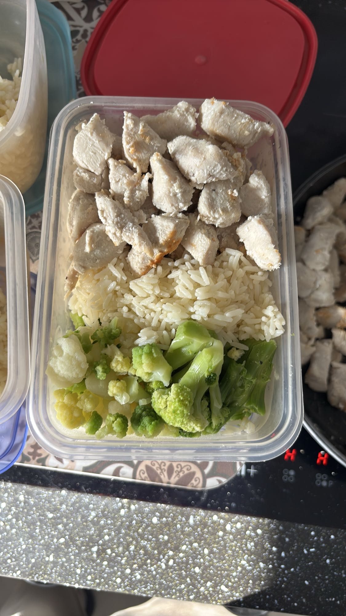 Poulet, riz et légumes vapeur