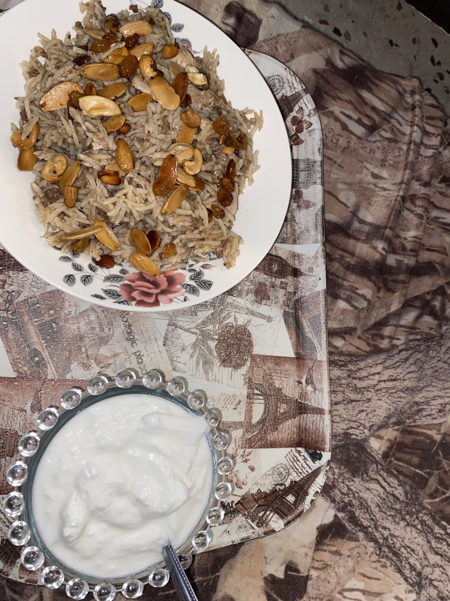 Rice with nuts & yogurt