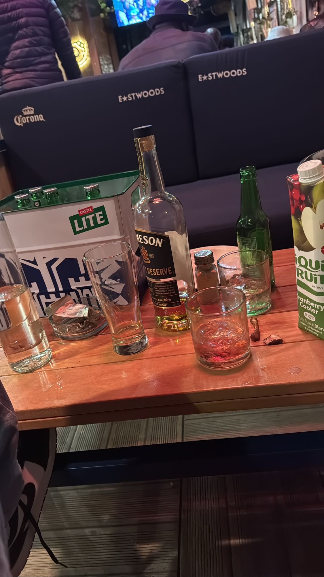 Alcoholic Drinks Table