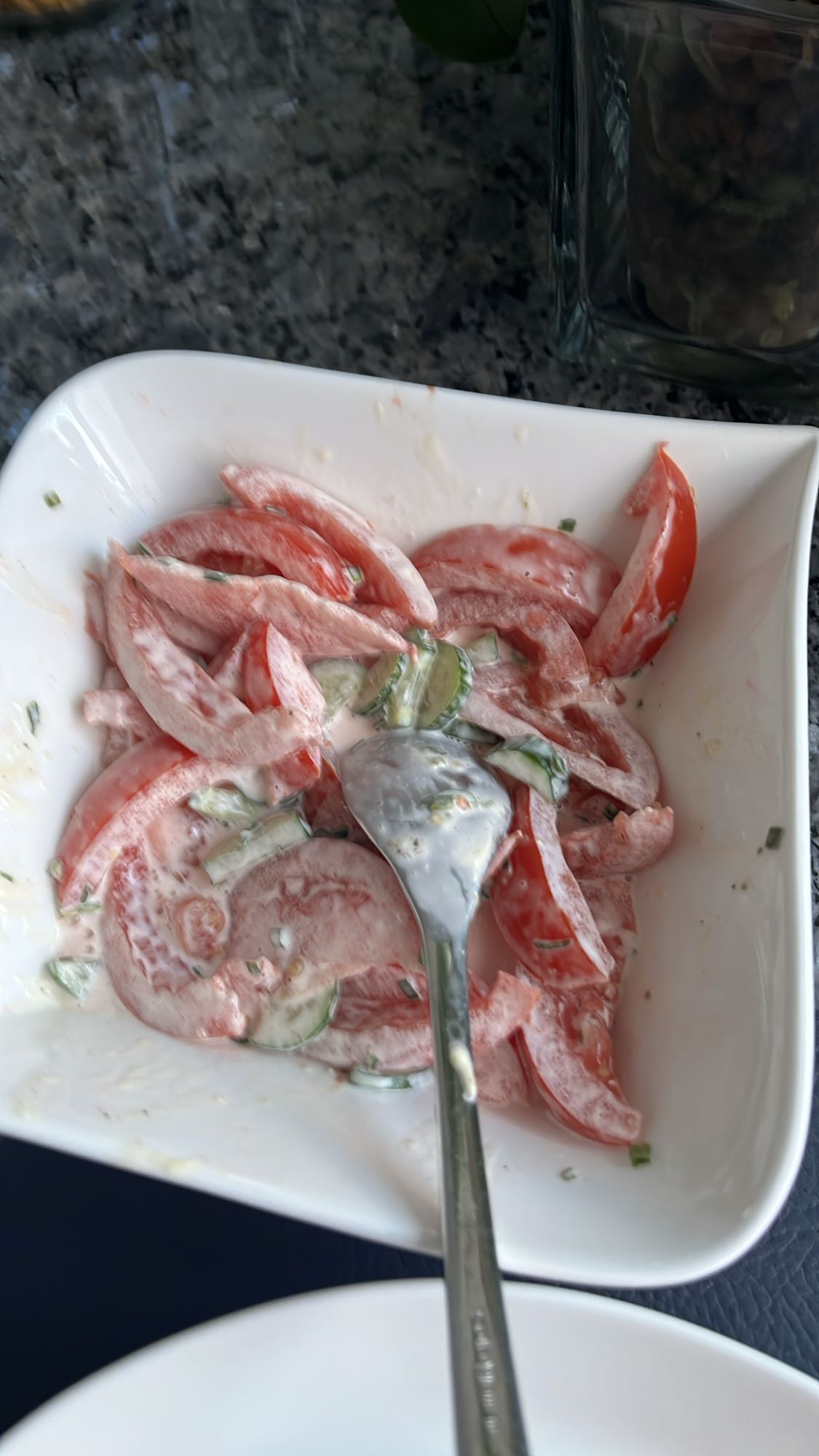 Tomaat-komkommer salade