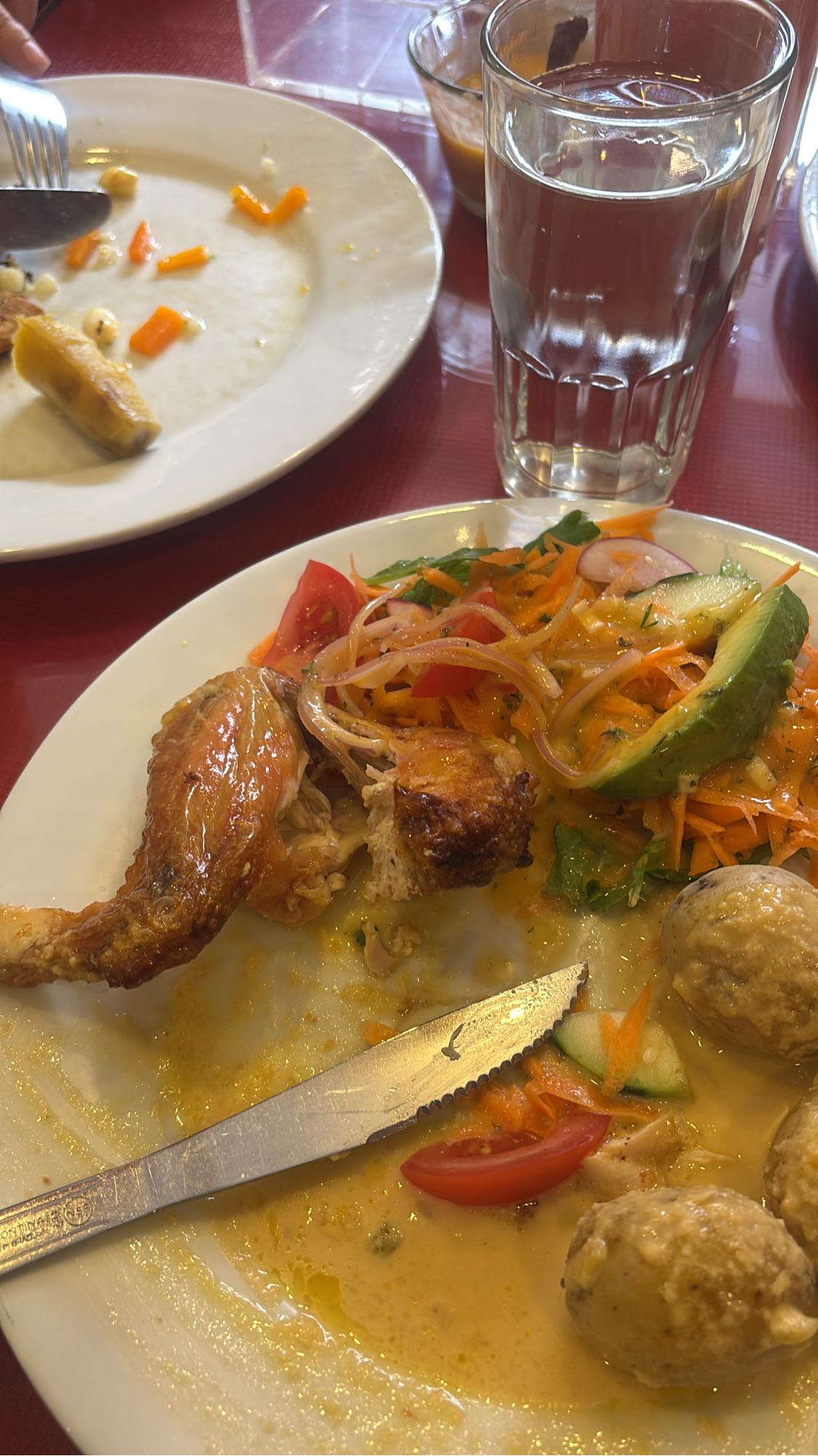 Pollo con ensalada