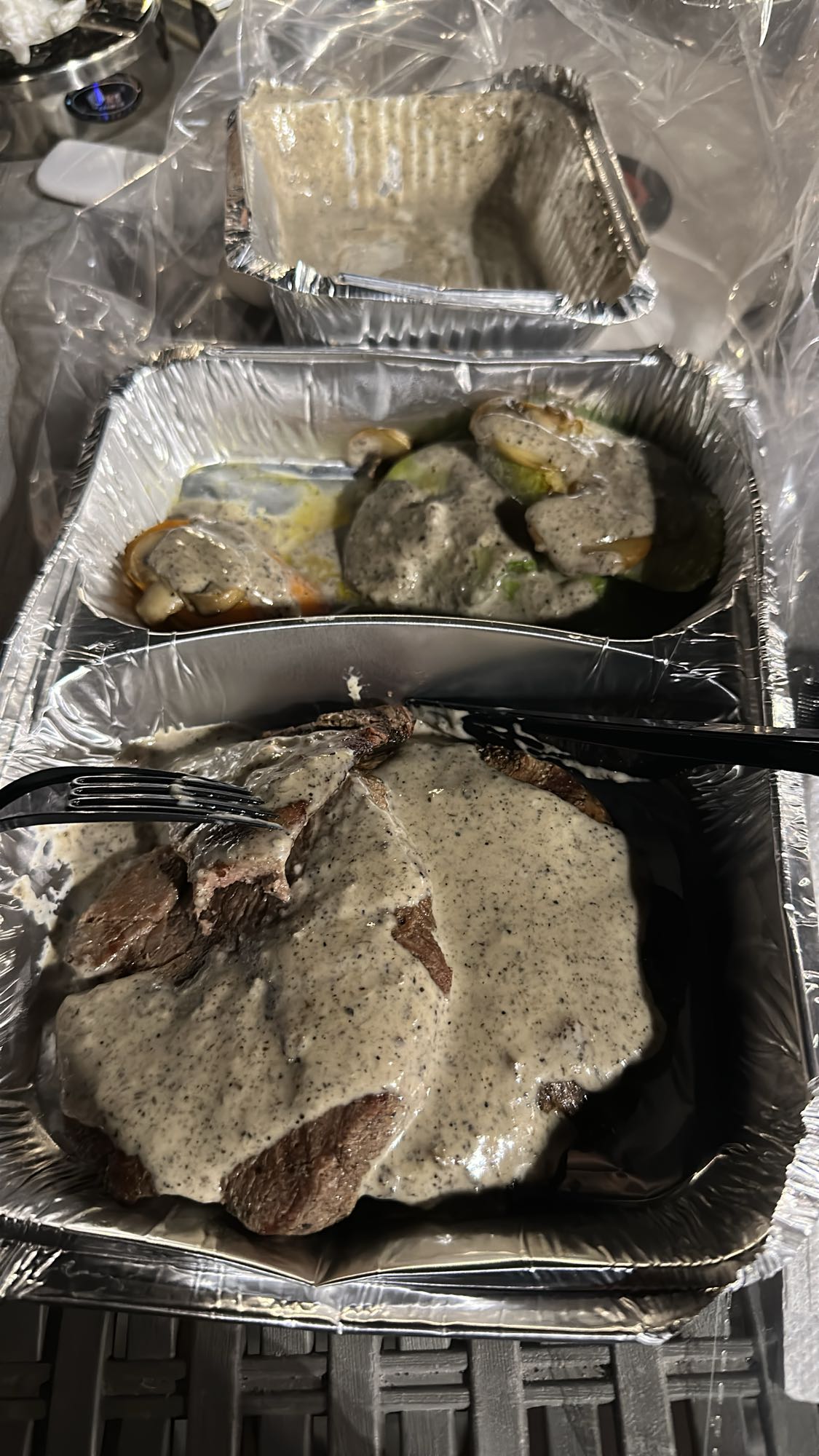 Steak with Cream Sauce