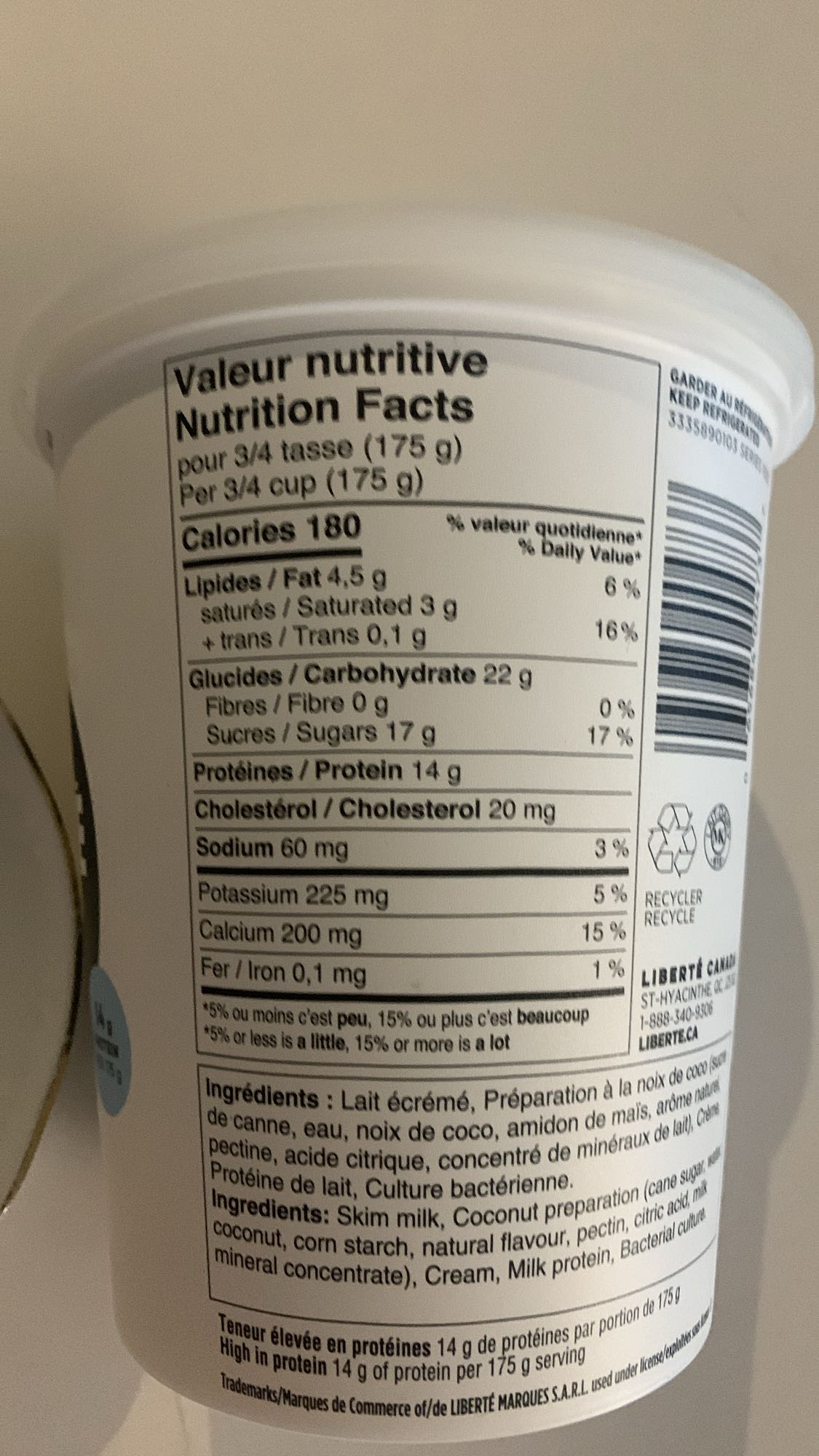 Yogourt à la noix de coco