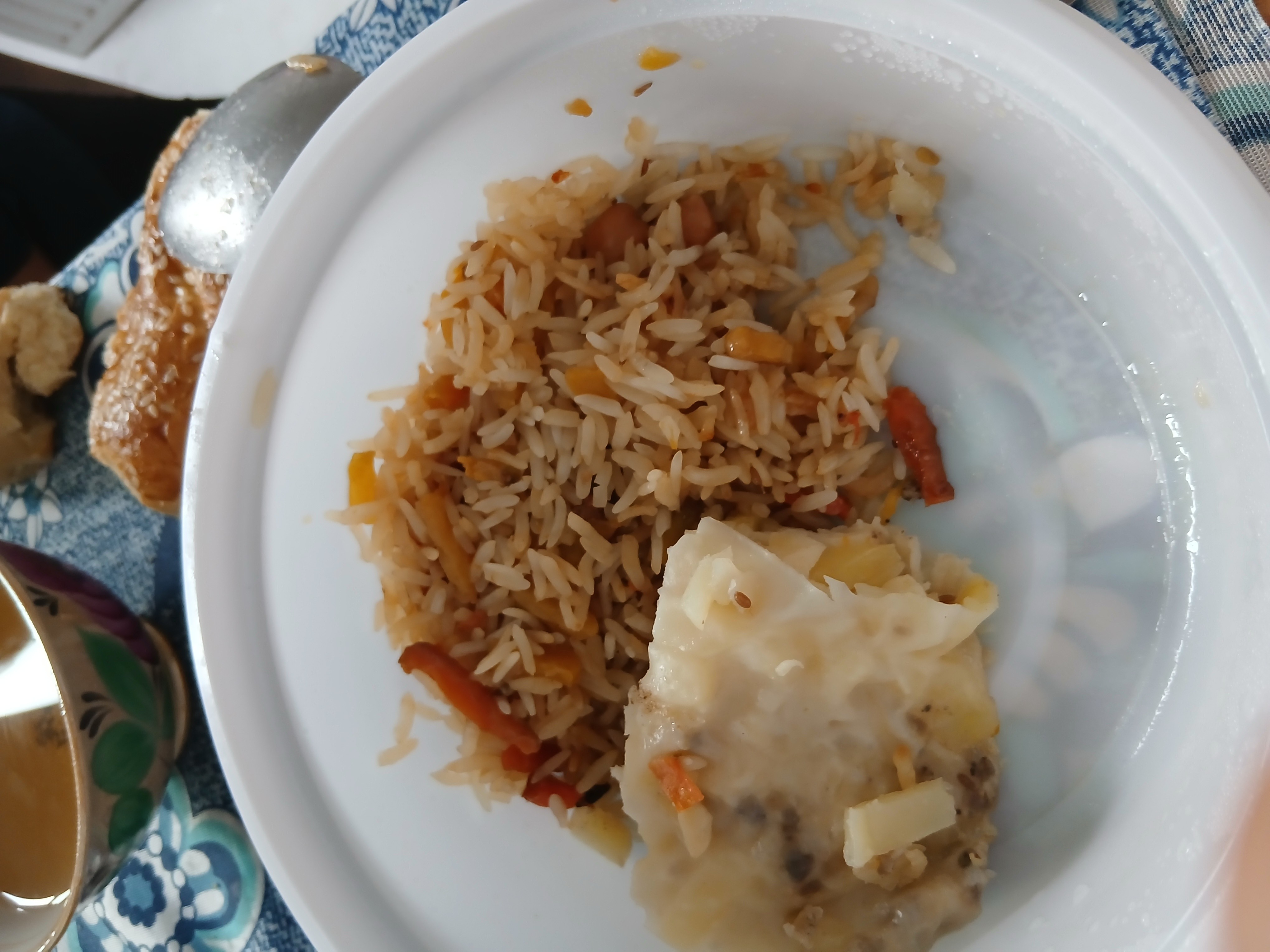 Fried rice with dumpling