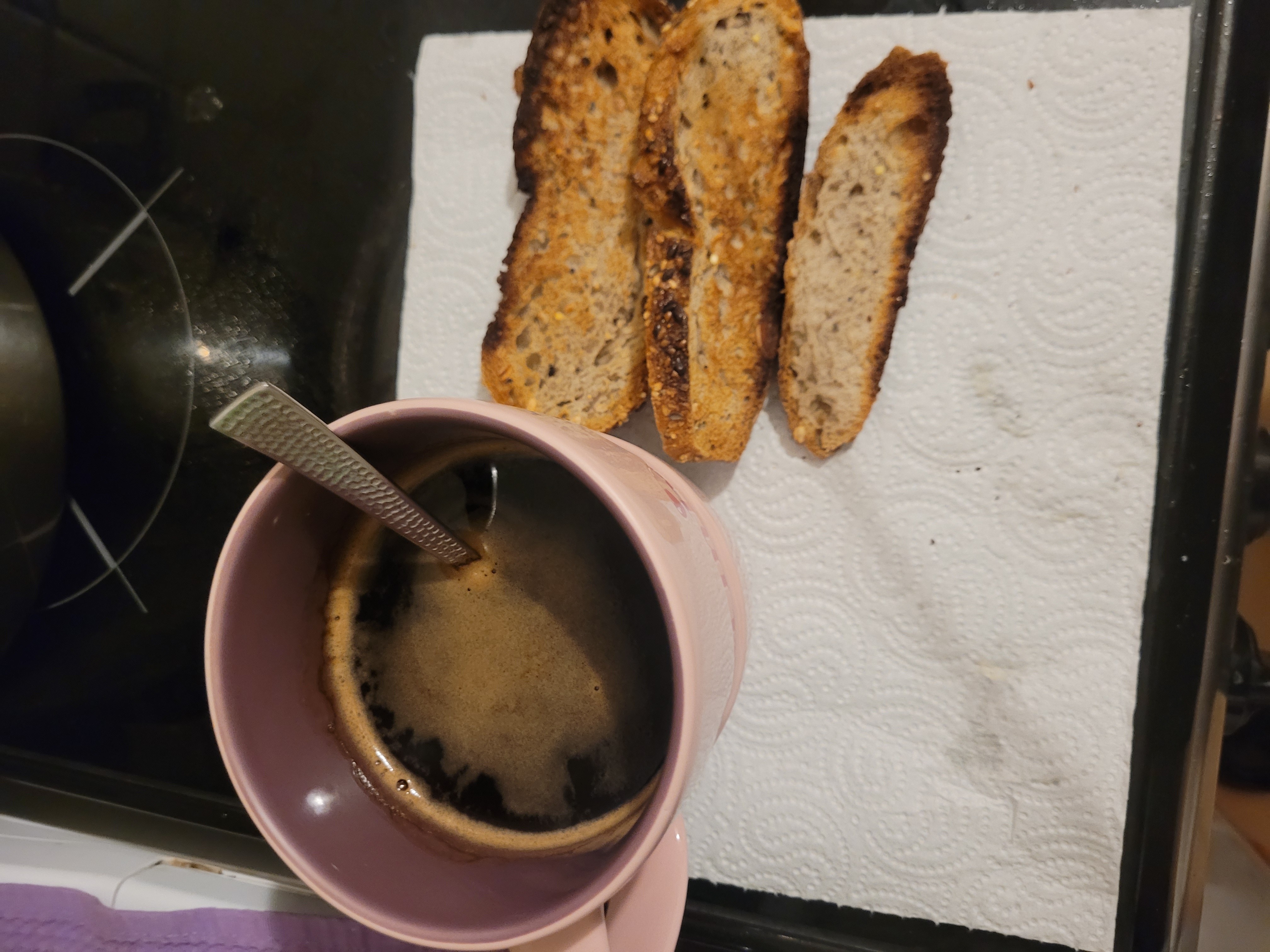 Café et pain grillé