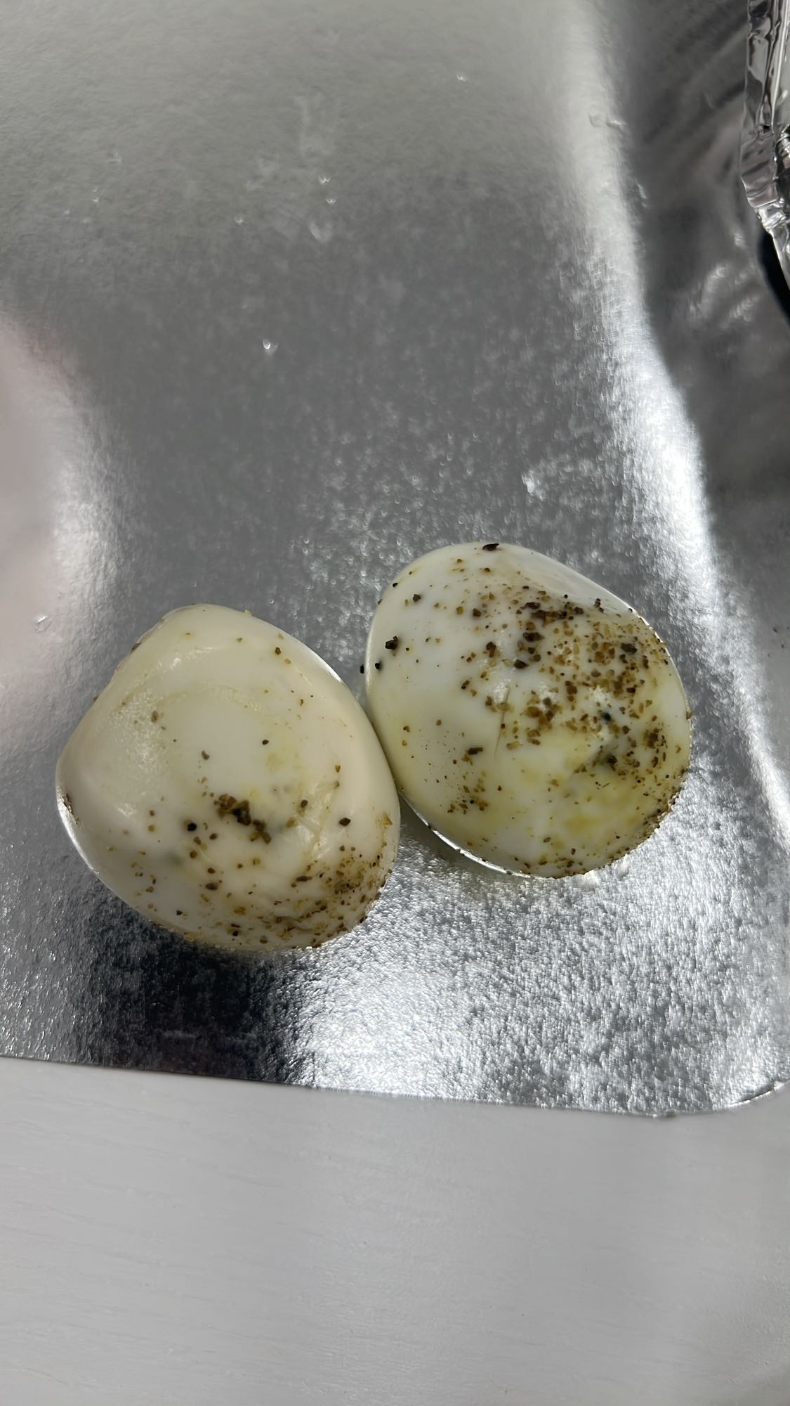 Boiled Eggs with Pepper