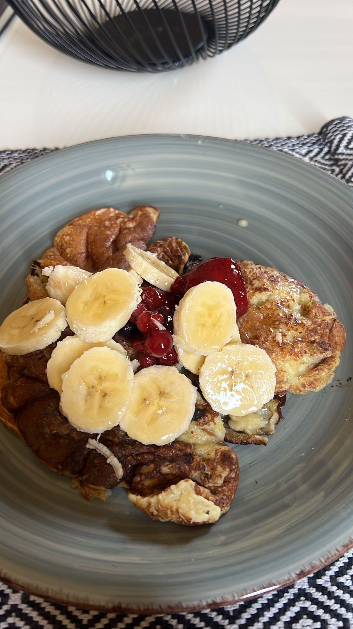 Banana Berry Pancake