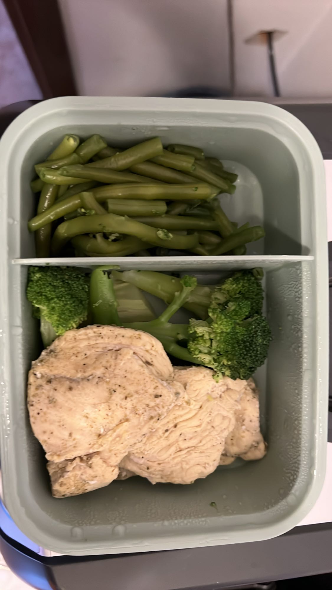 Tavuk ve Sebze Kutusu