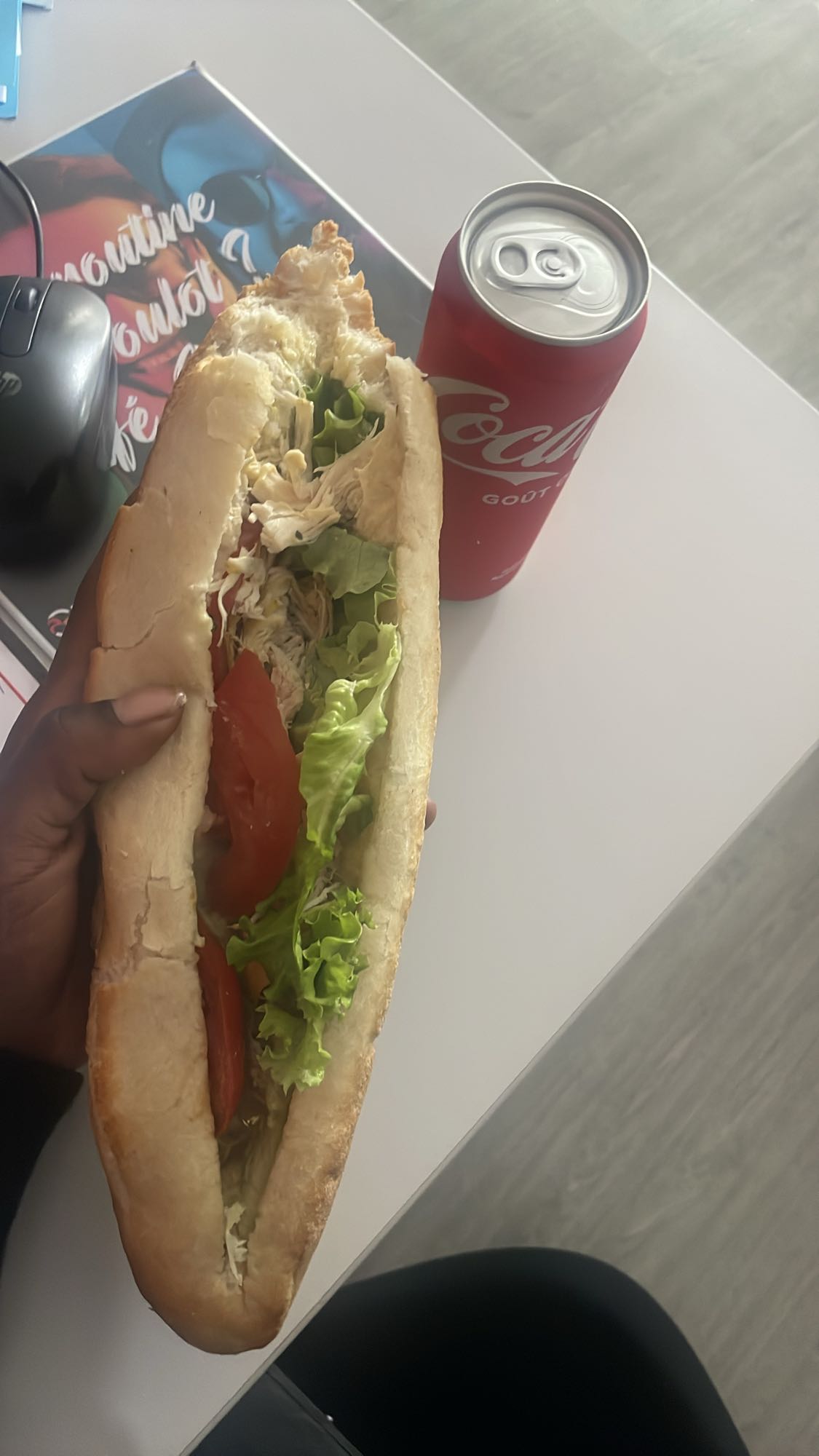 Sandwich poulet et soda