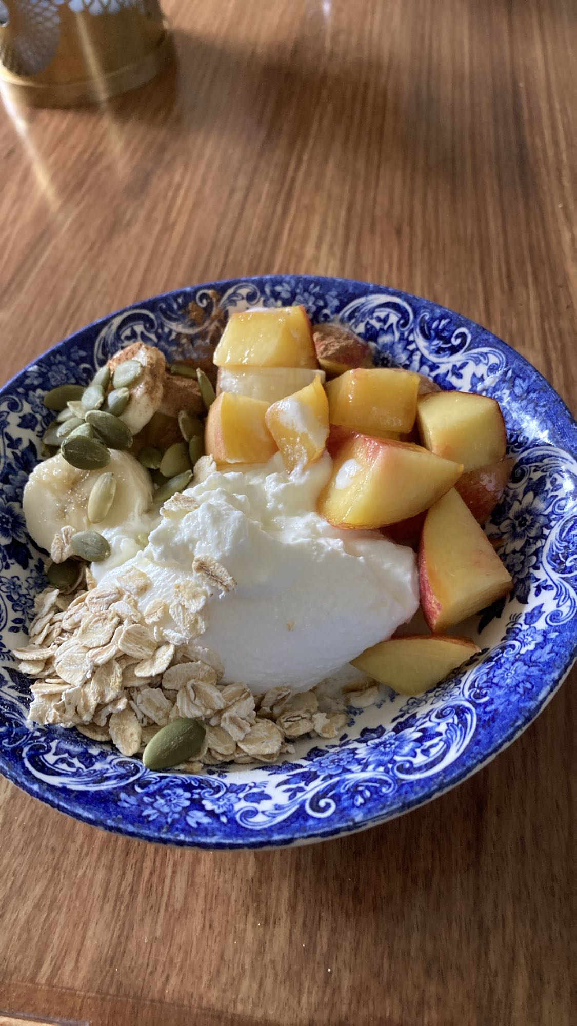 Yoghurt med frukt & frön