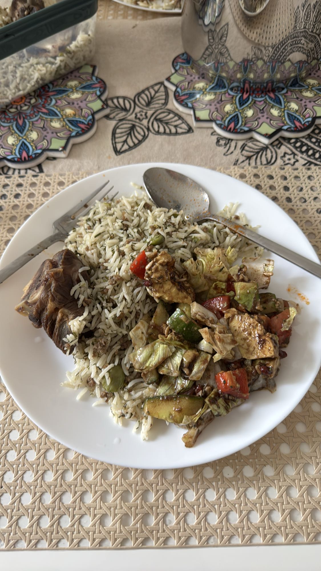 Ris med kött och grönsaker