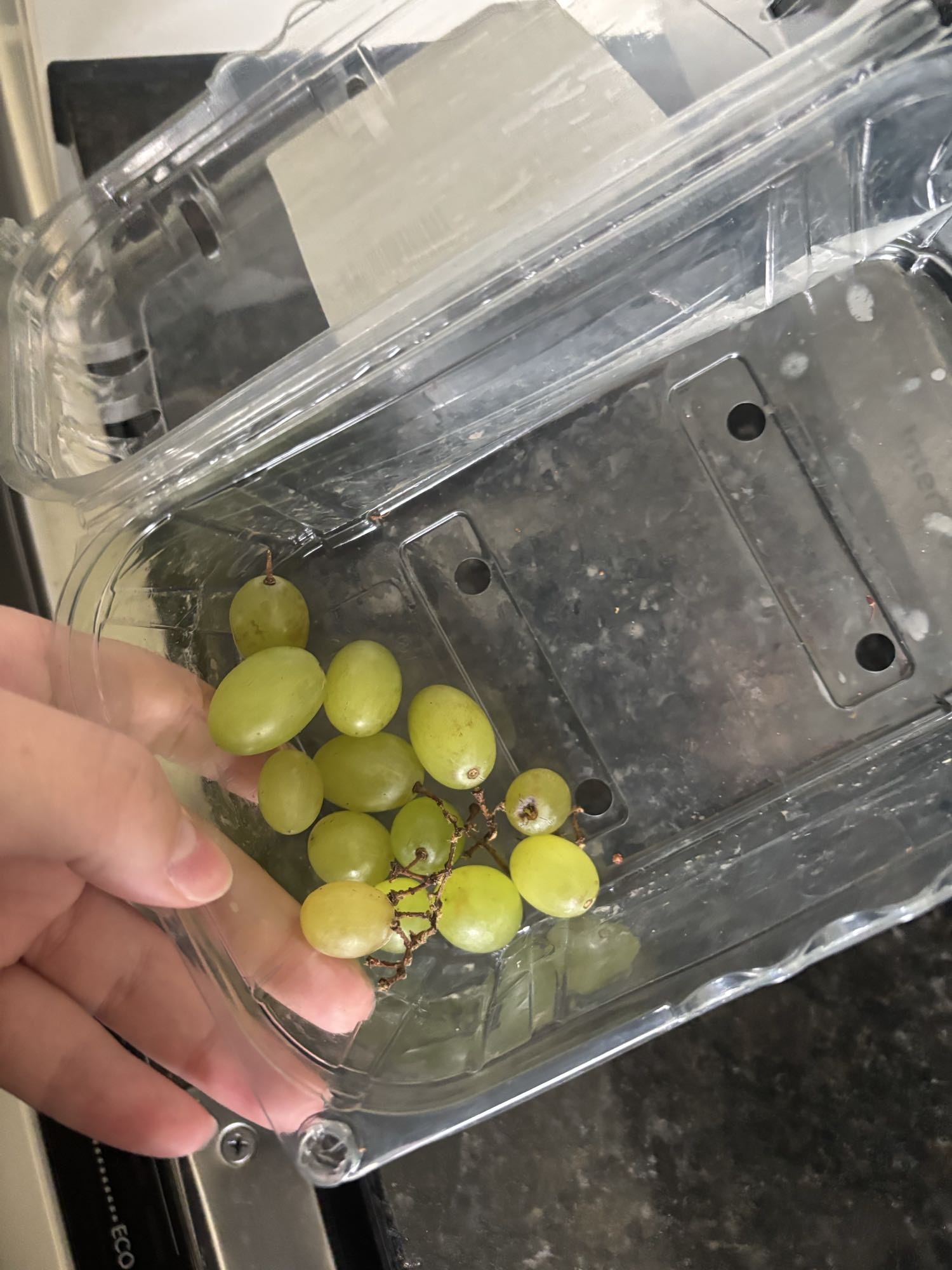 Green Grapes Snack