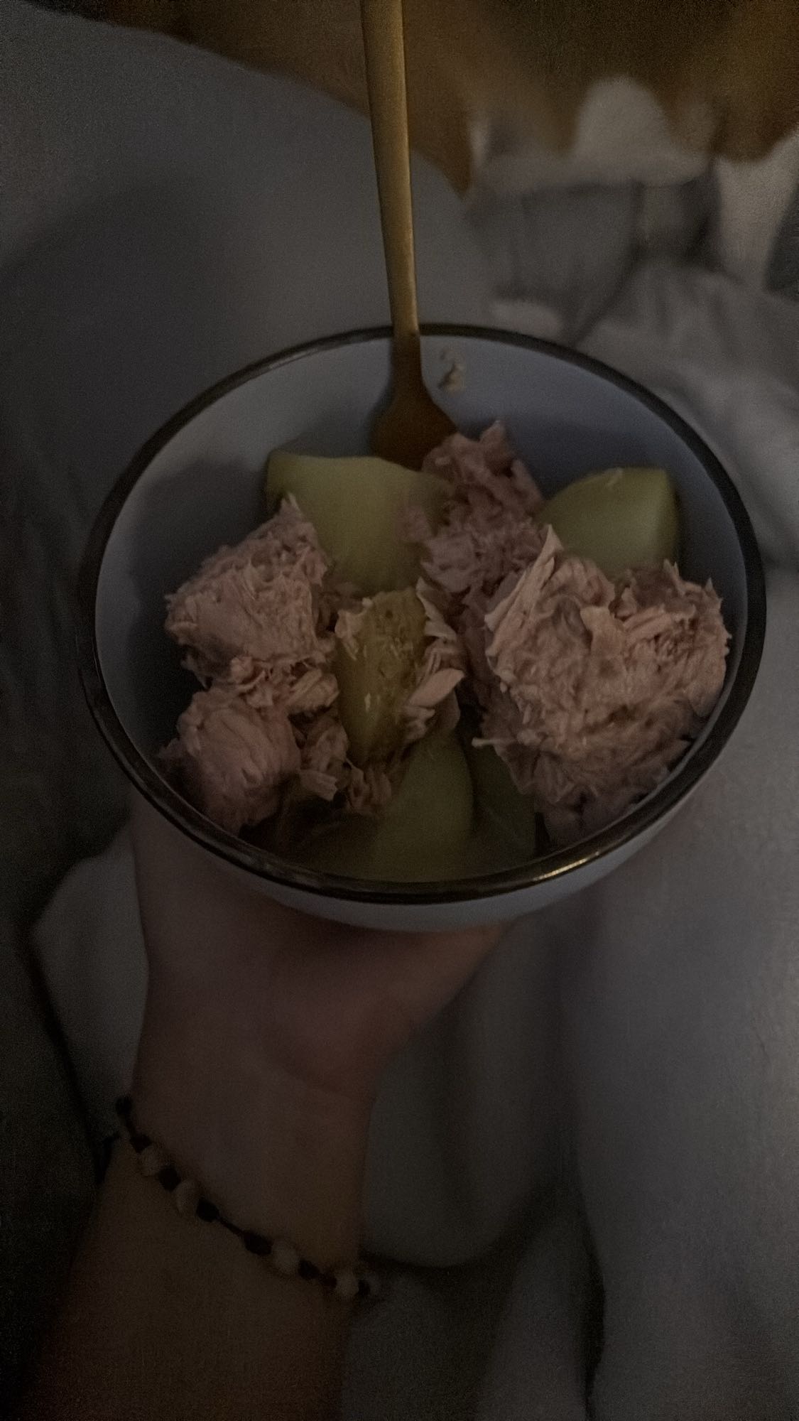 Tuńczyk z ziemniakami