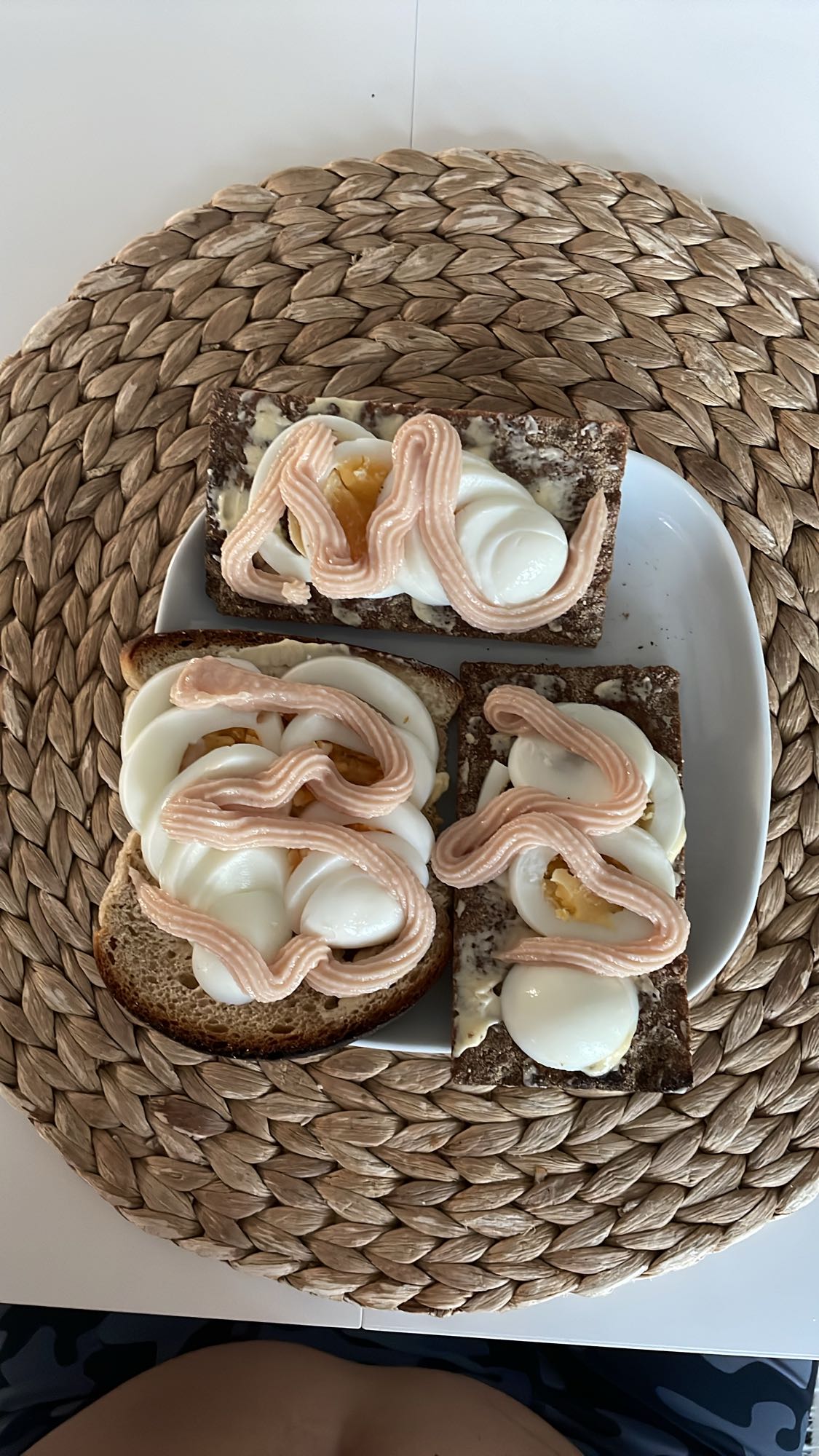 Äggmackor med kaviar