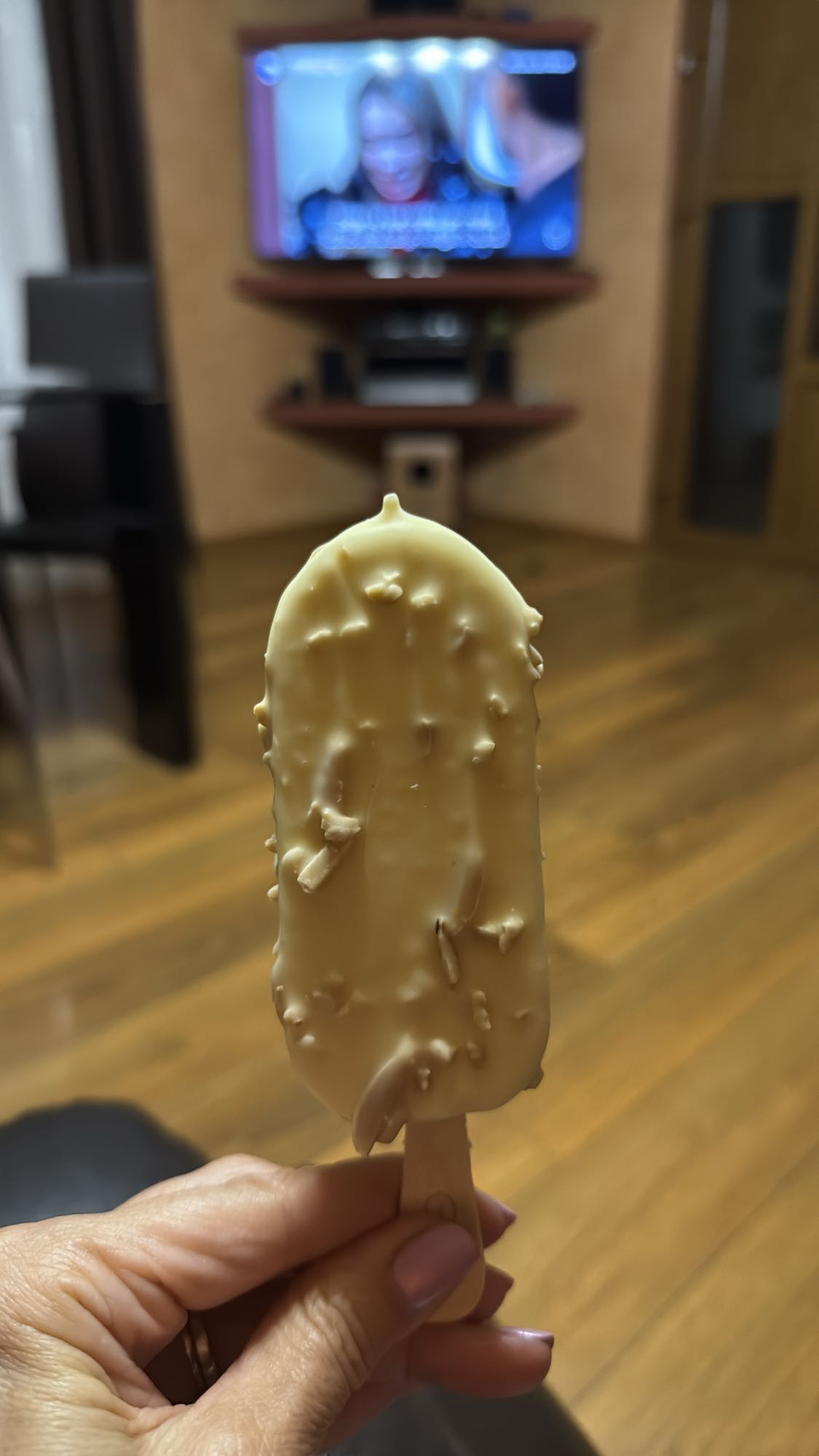 Înghețată cu glazură albă