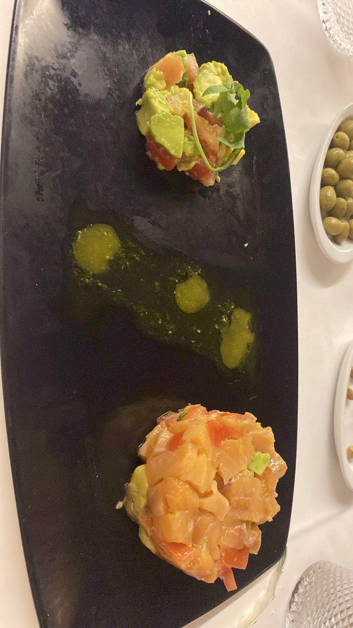 tartar de salmón y aguacate