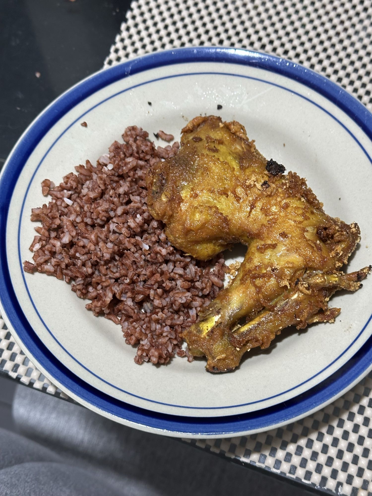 Grilled chicken with red rice