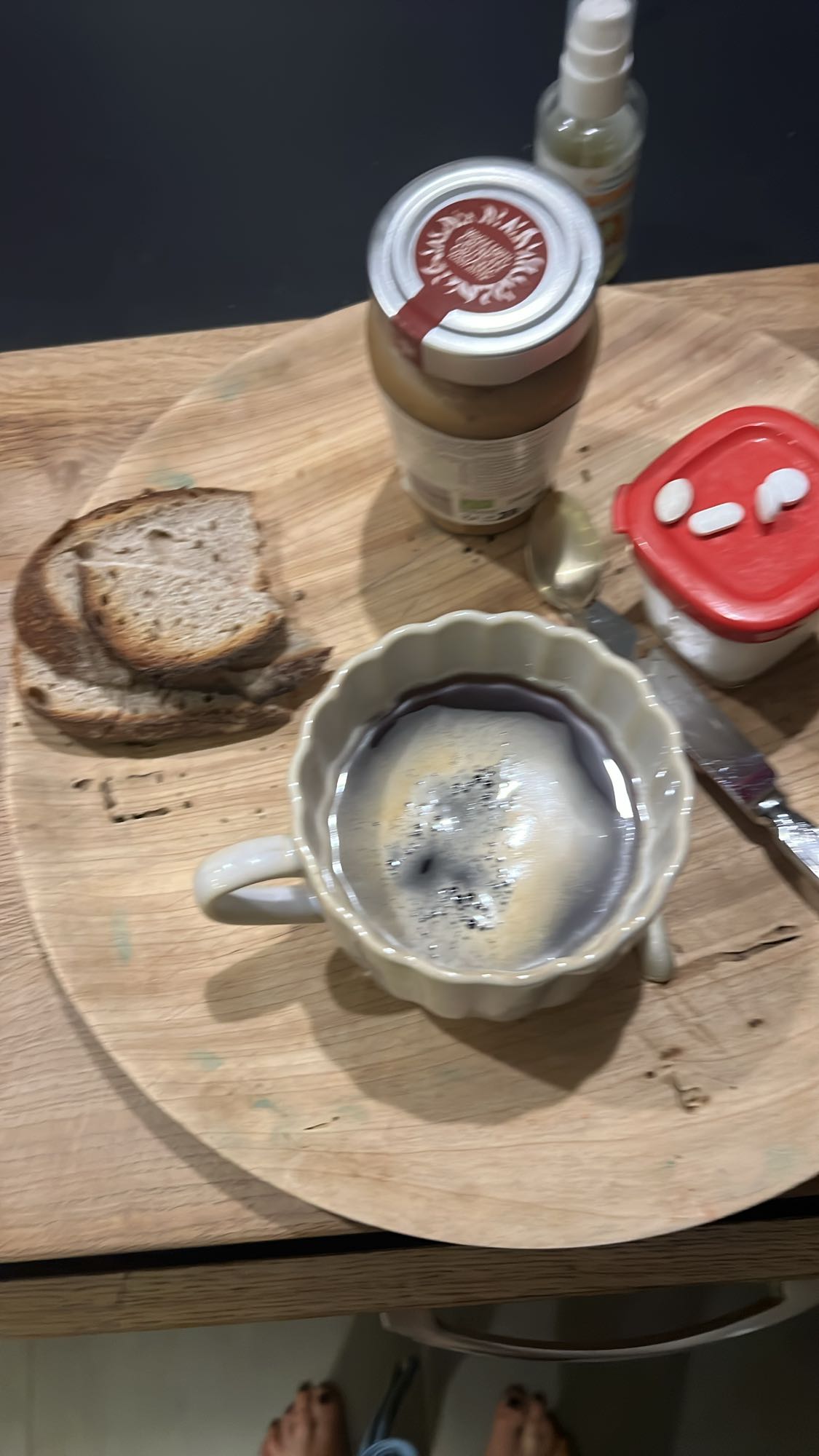 Petit-déjeuner pain café