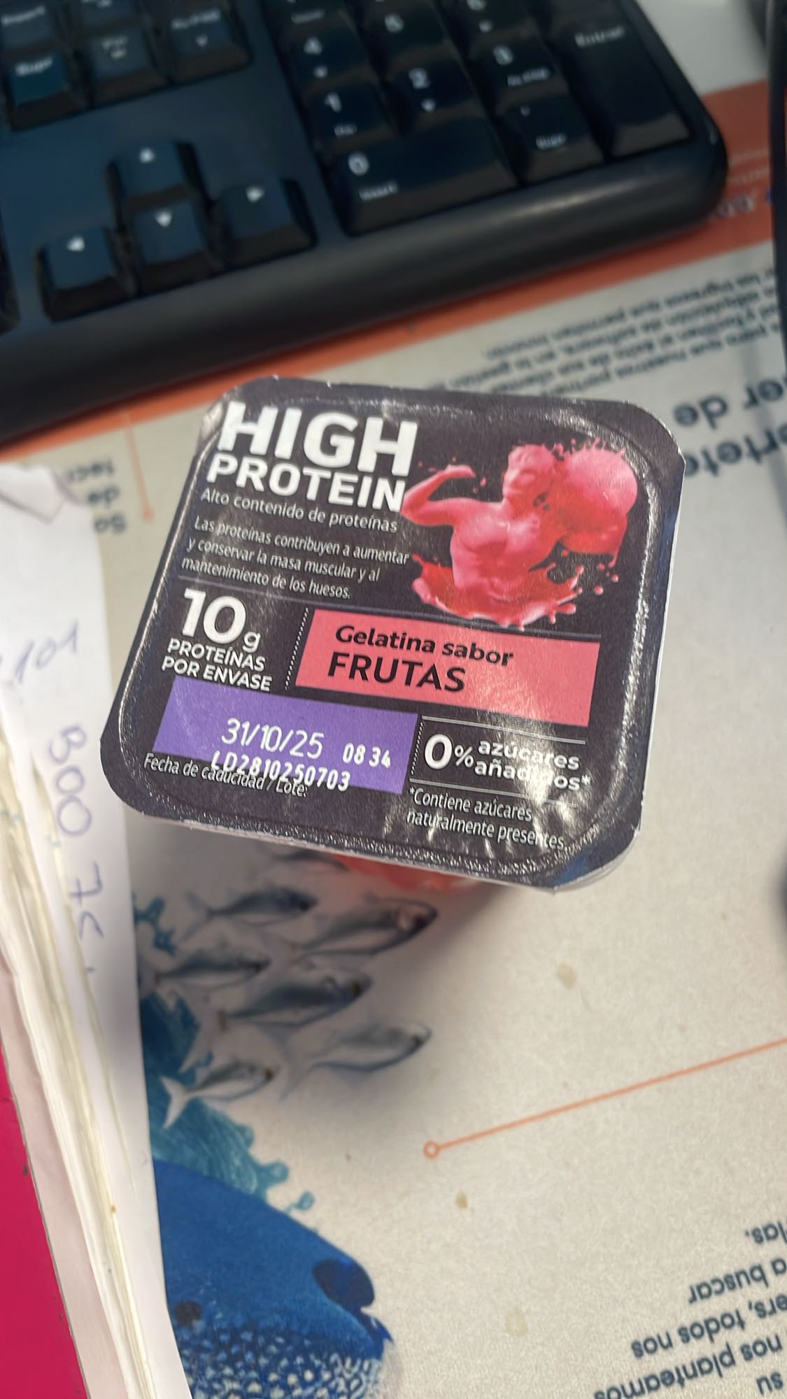 Gelatina alta proteína frutas