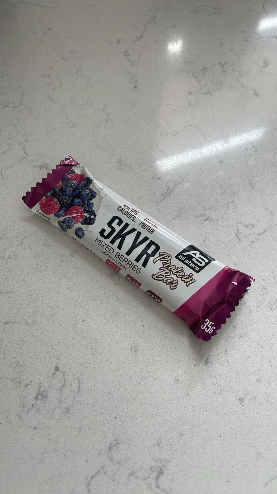 Skyr Protein Bar Beeren