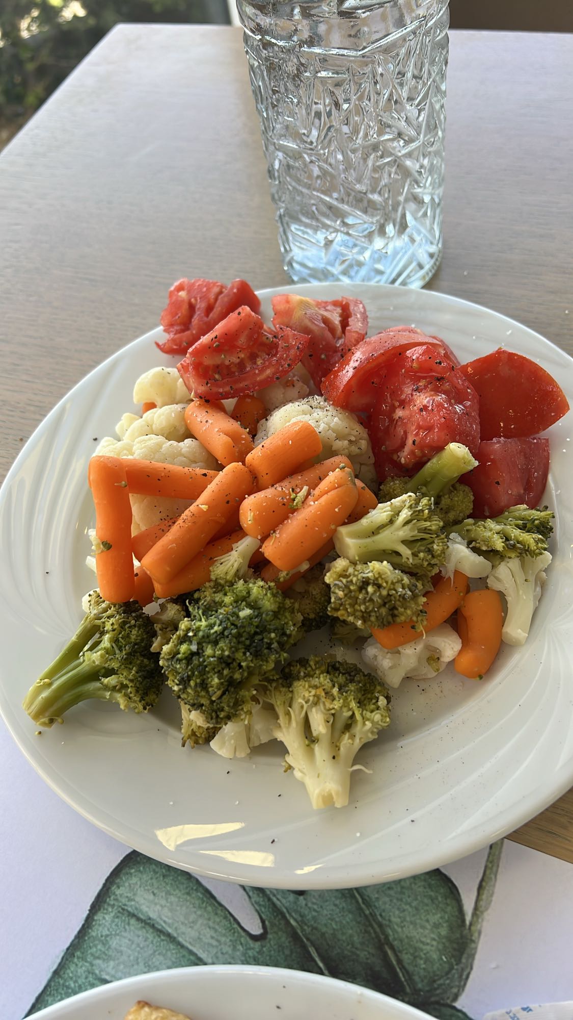 Warzywa na parze z pomidorem