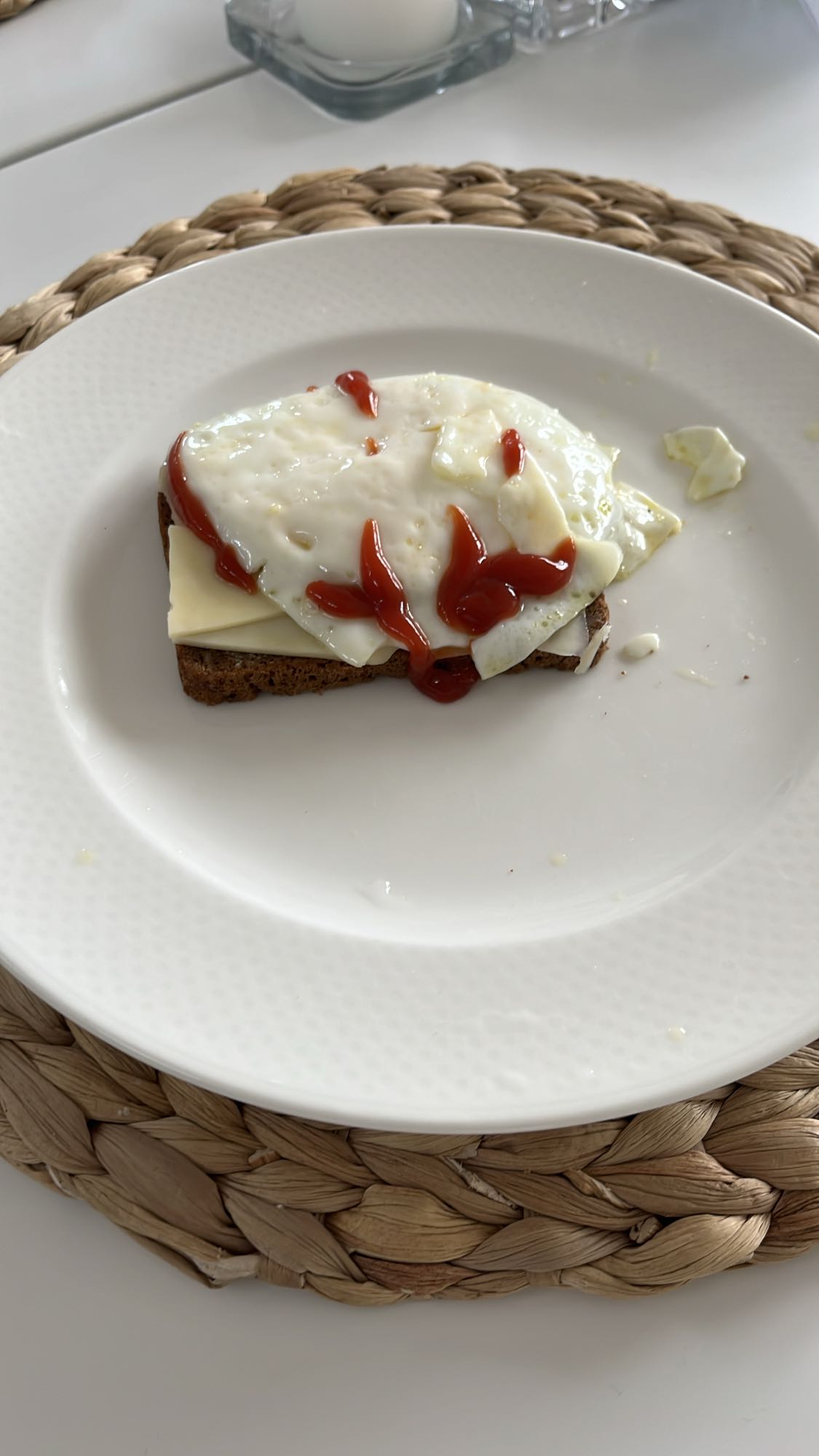 Smörgås med ägg och ost