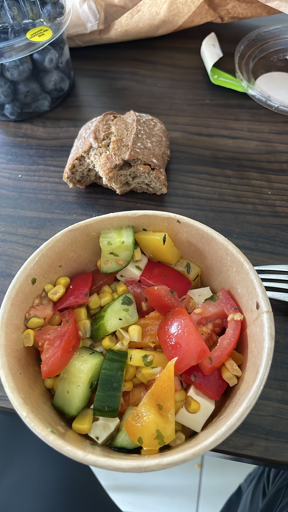 Veggie Salad with Bread
