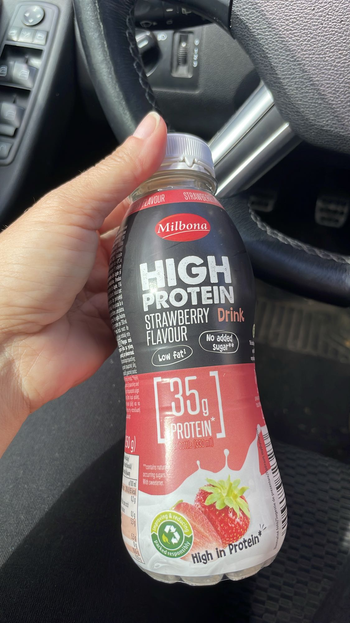 Băutură proteică căpșuni