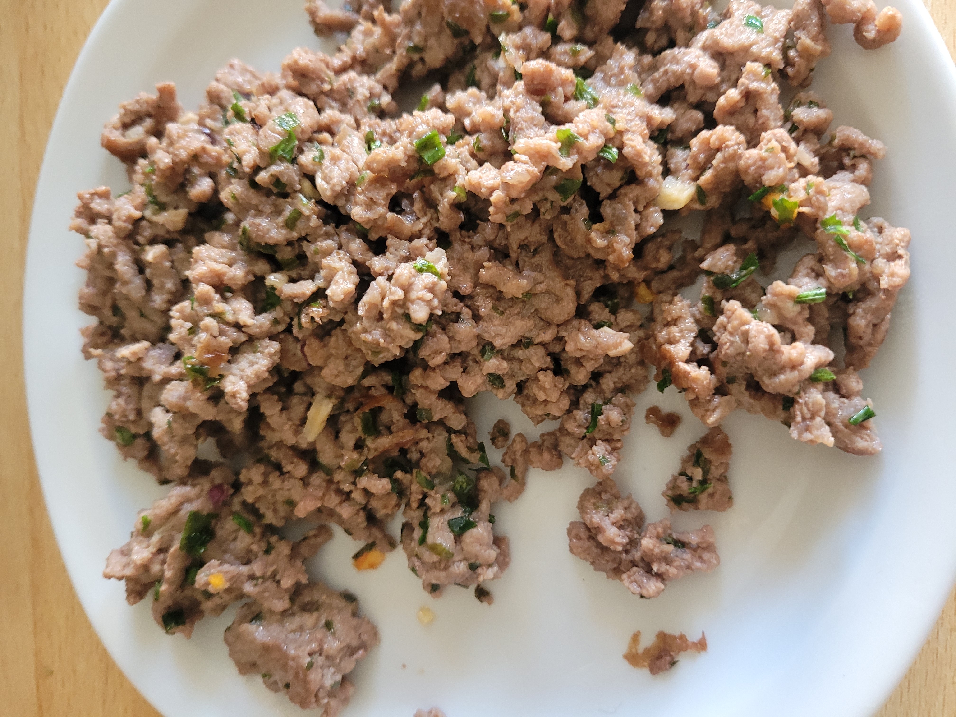 Boeuf haché aux herbes