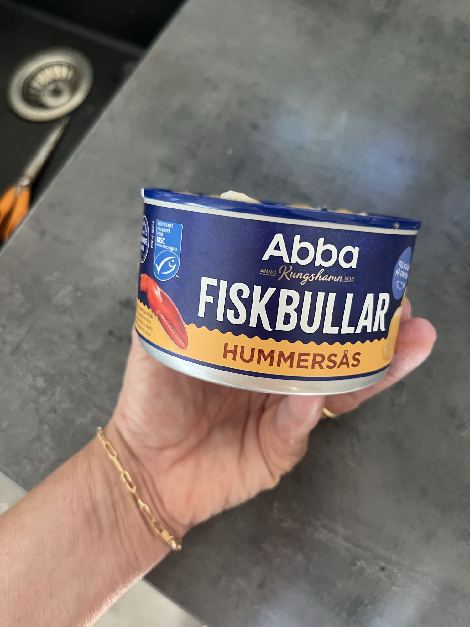 Fiskbullar i hummersås