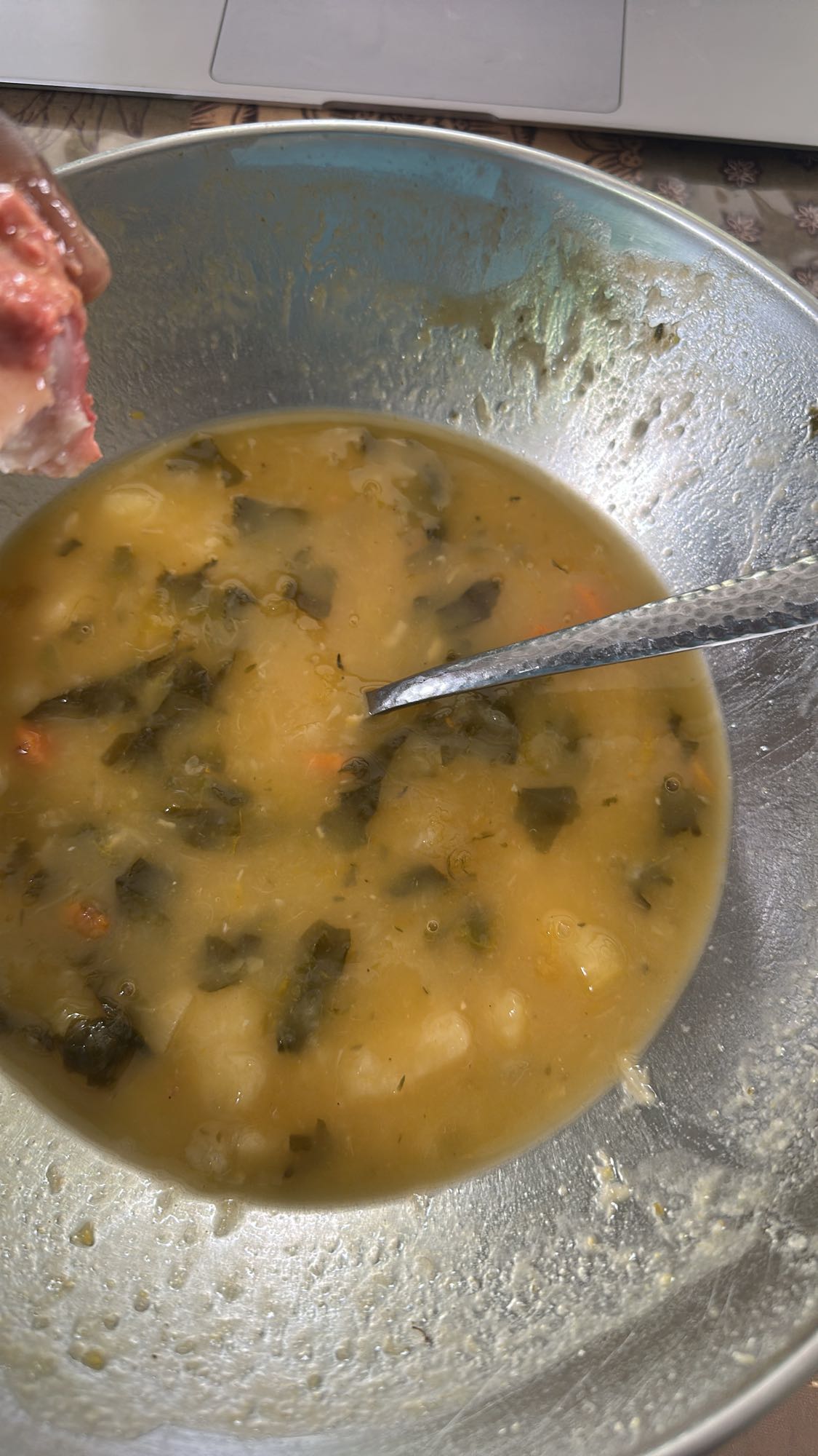 Soupe aux légumes et viande