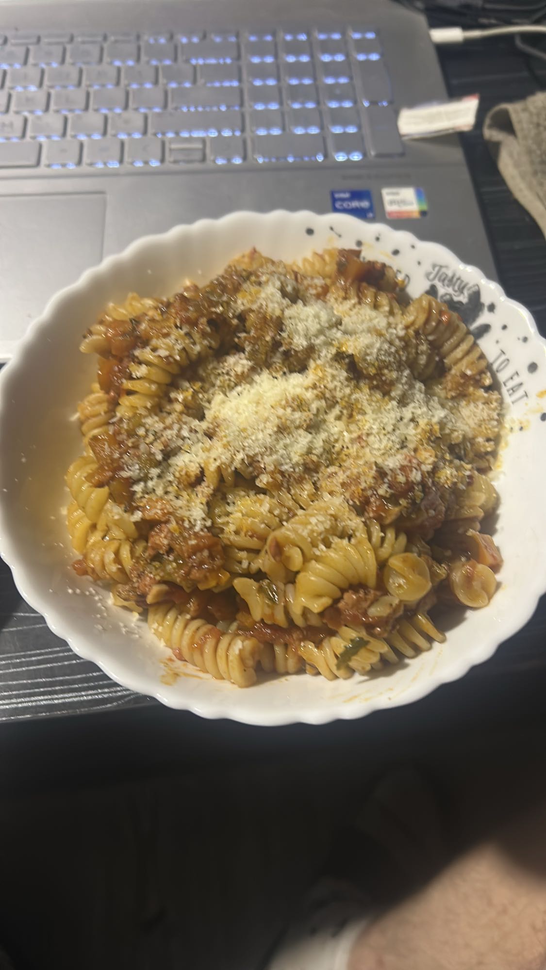 Pasta with Chicken Meat Sauce