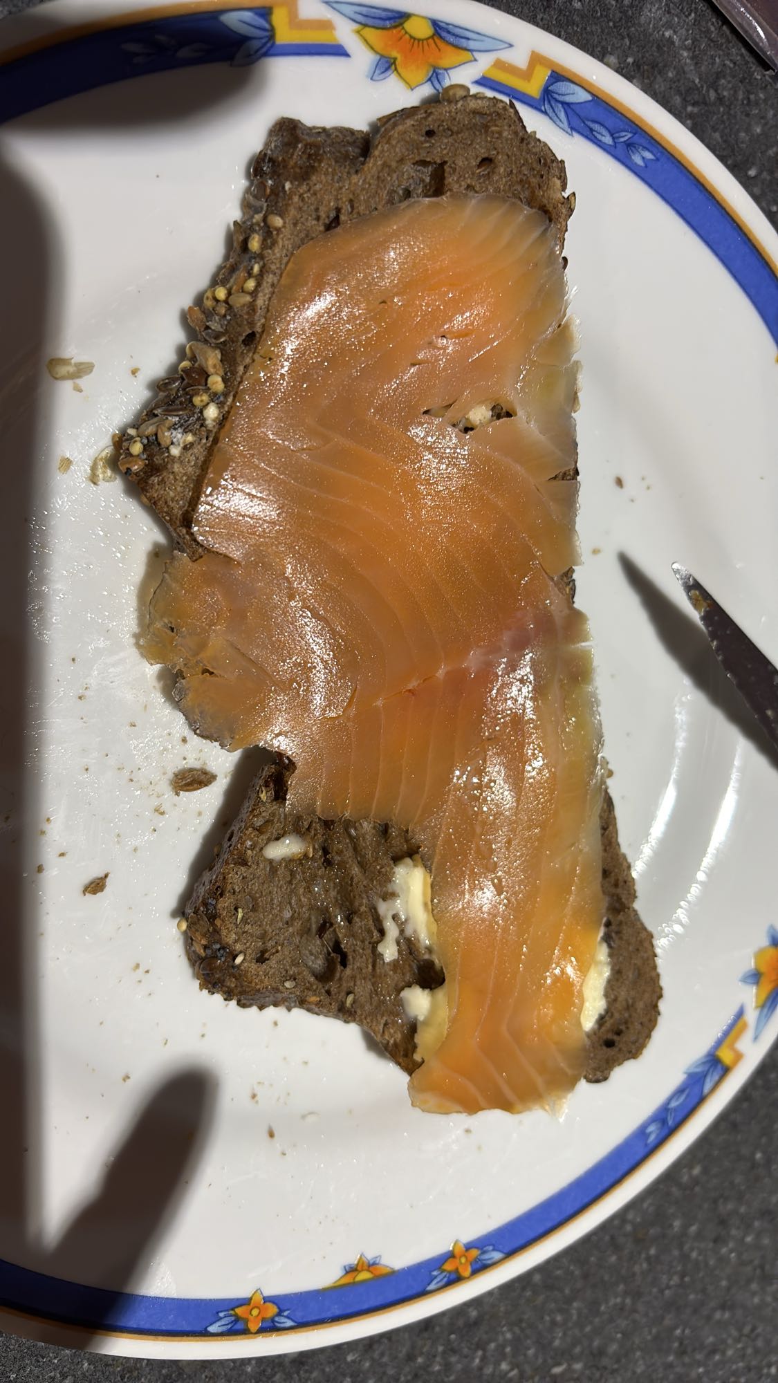 Tartine truite fumée pain complet