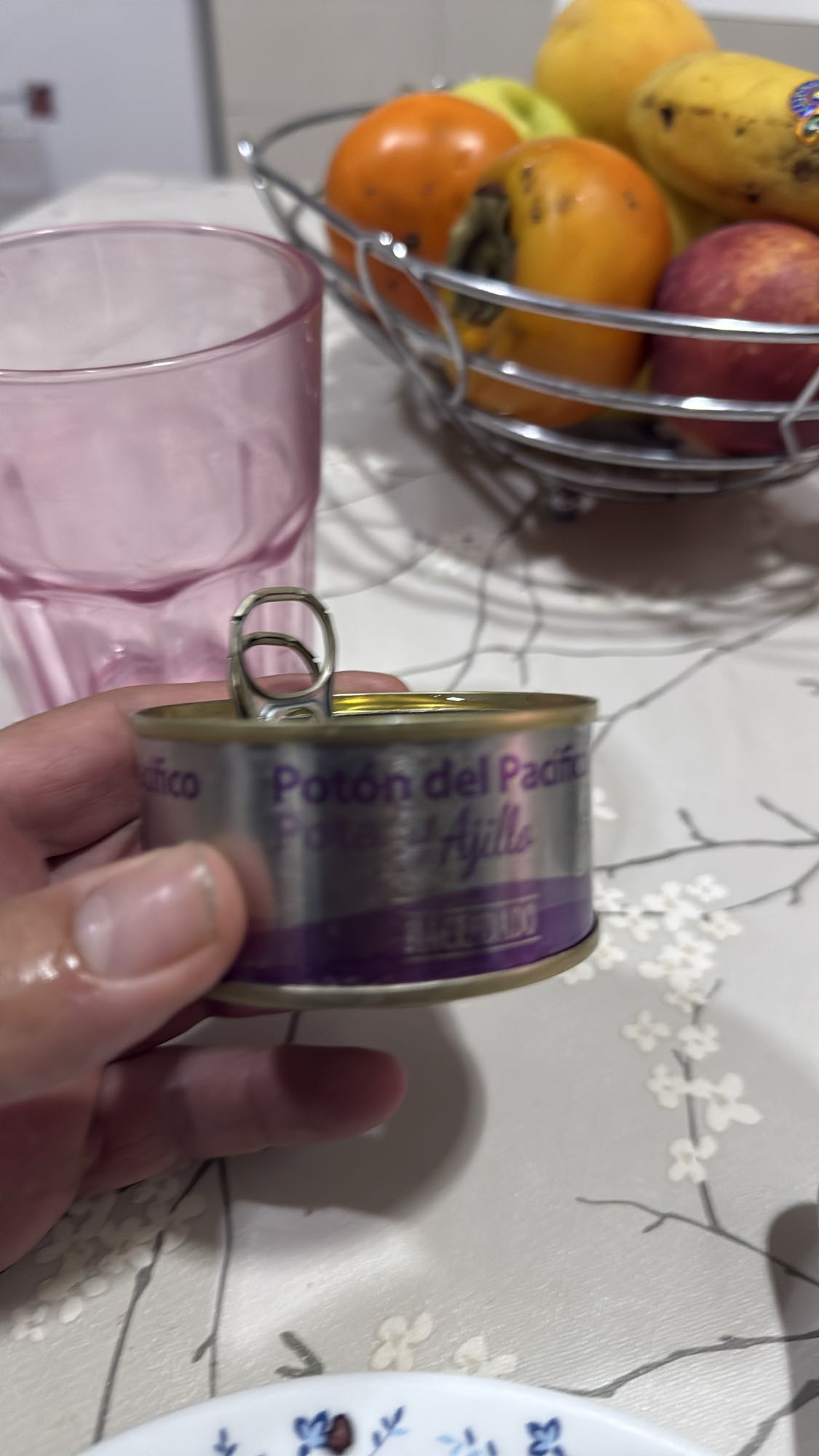 Potón del Pacífico en lata