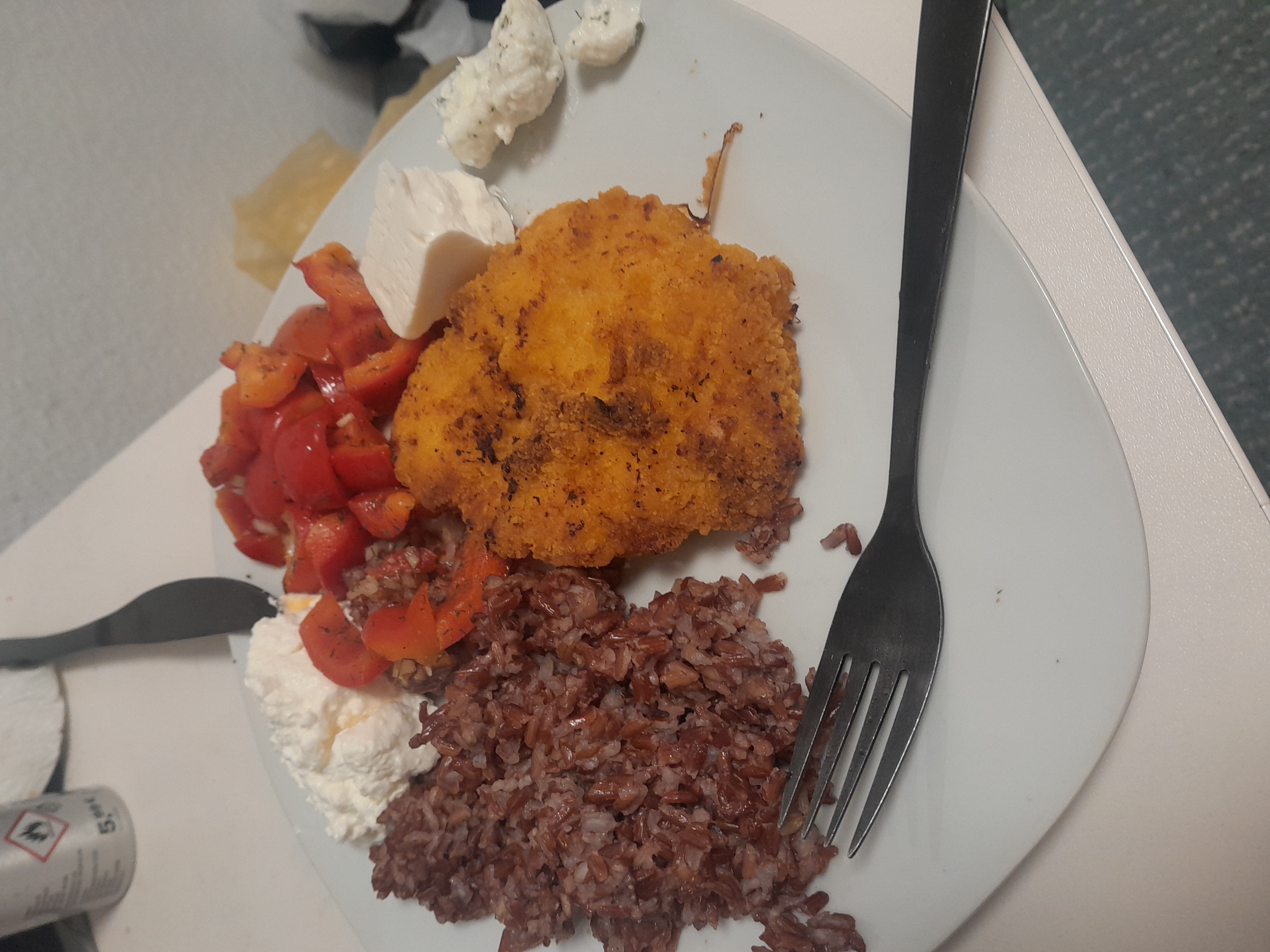 Rijst, kip, paprika, kaas