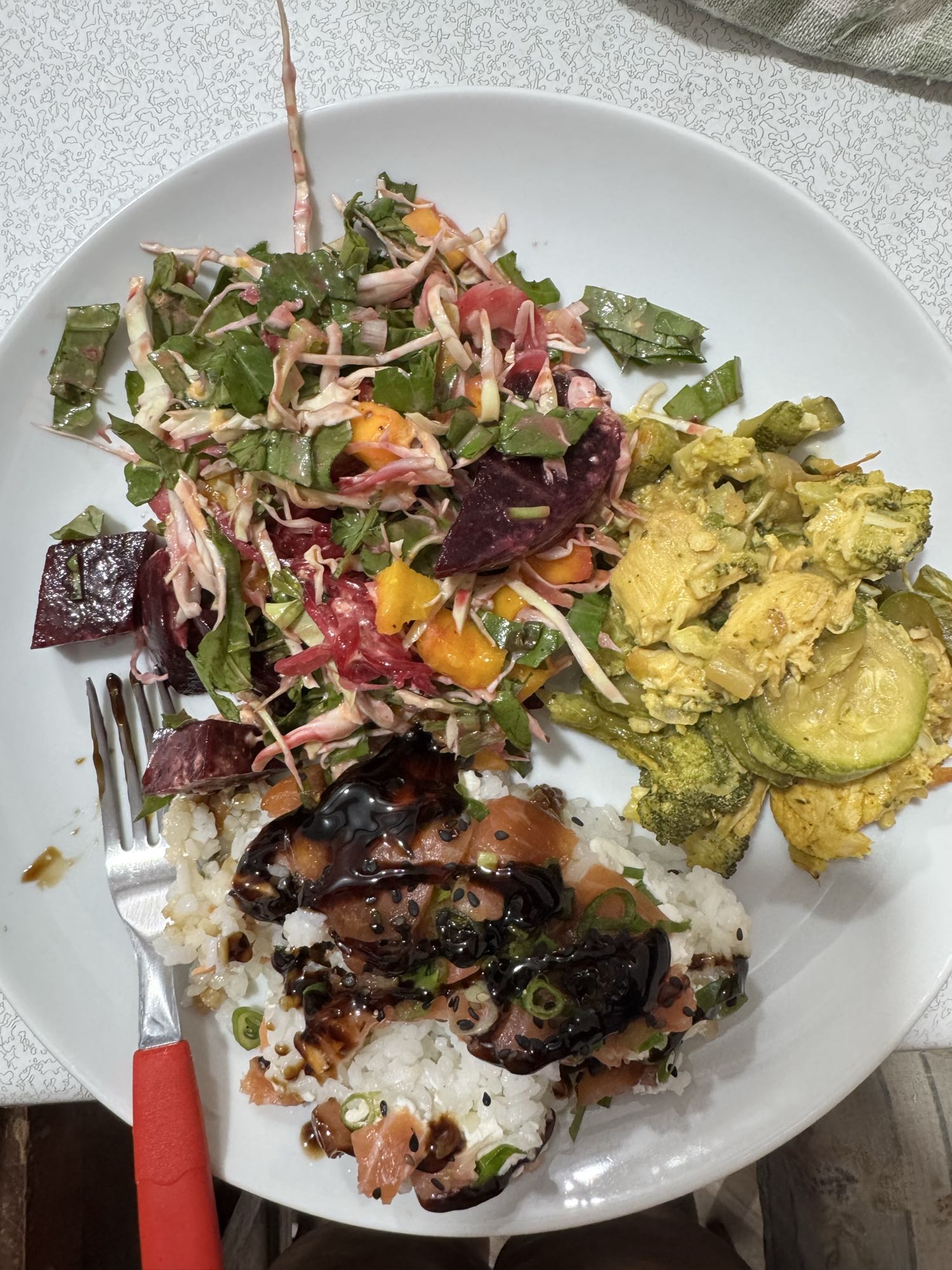 Prato variado com salmão