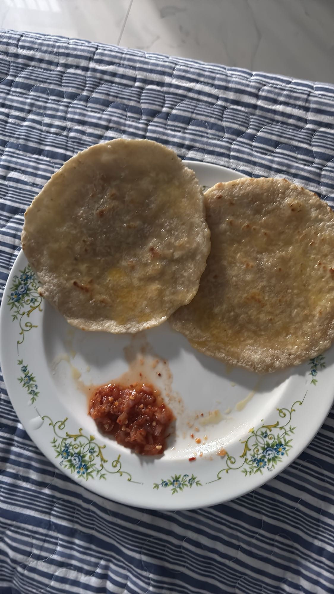 Chapati with tomato chutney