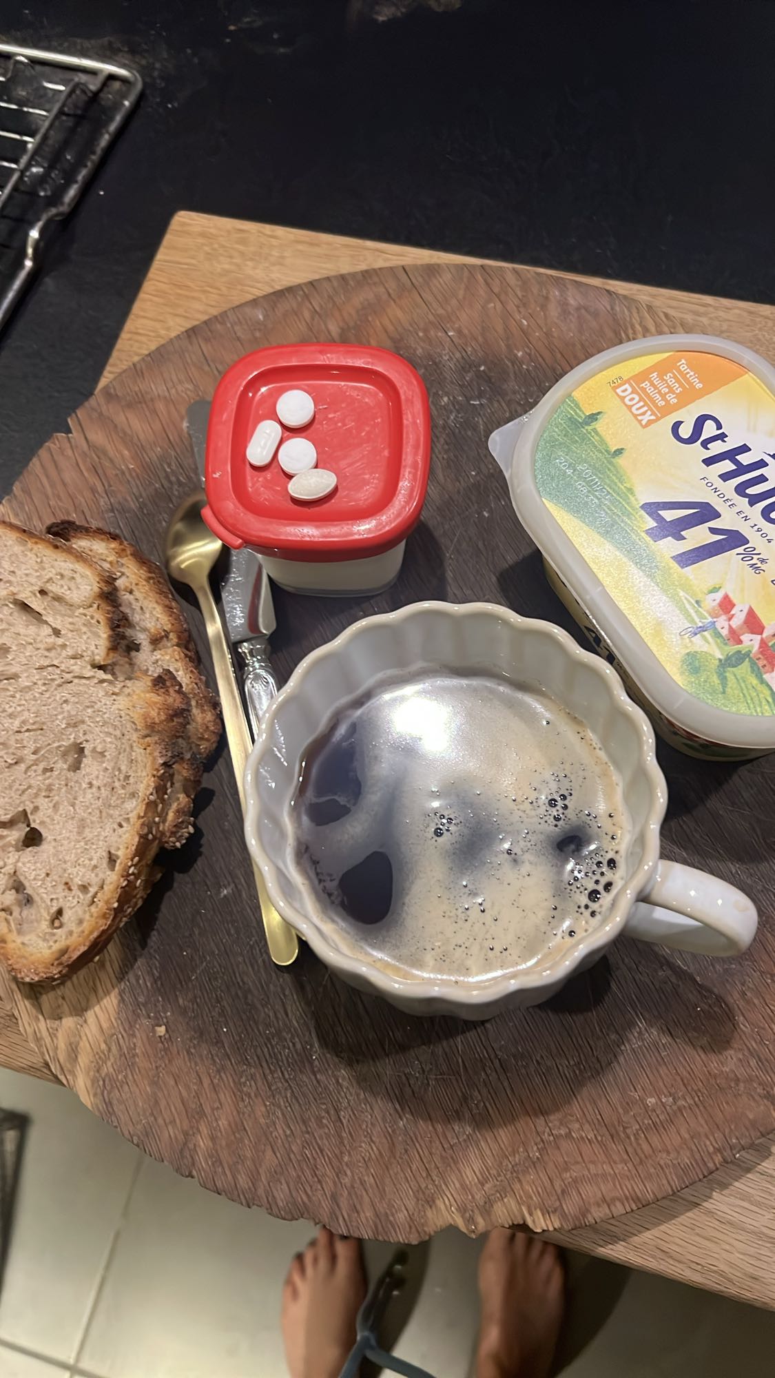 Petit déjeuner pain café