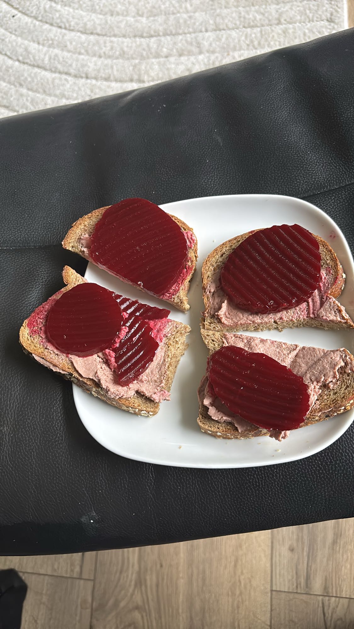 Leverpostei og rødbeter