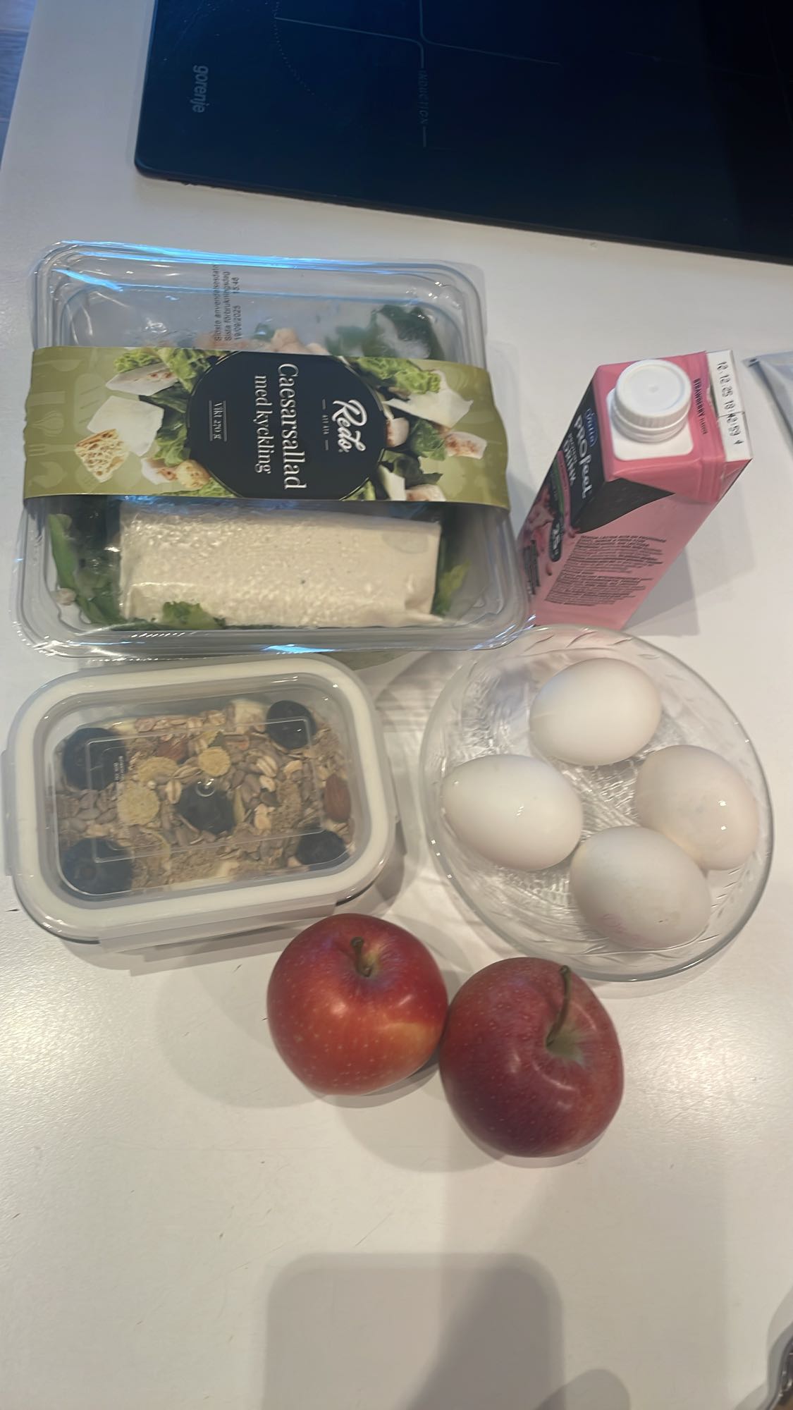 Blandad frukost och lunch