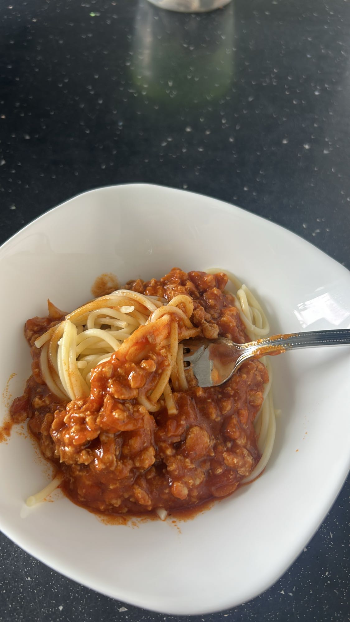 Spaghetti z sosem mięsnym