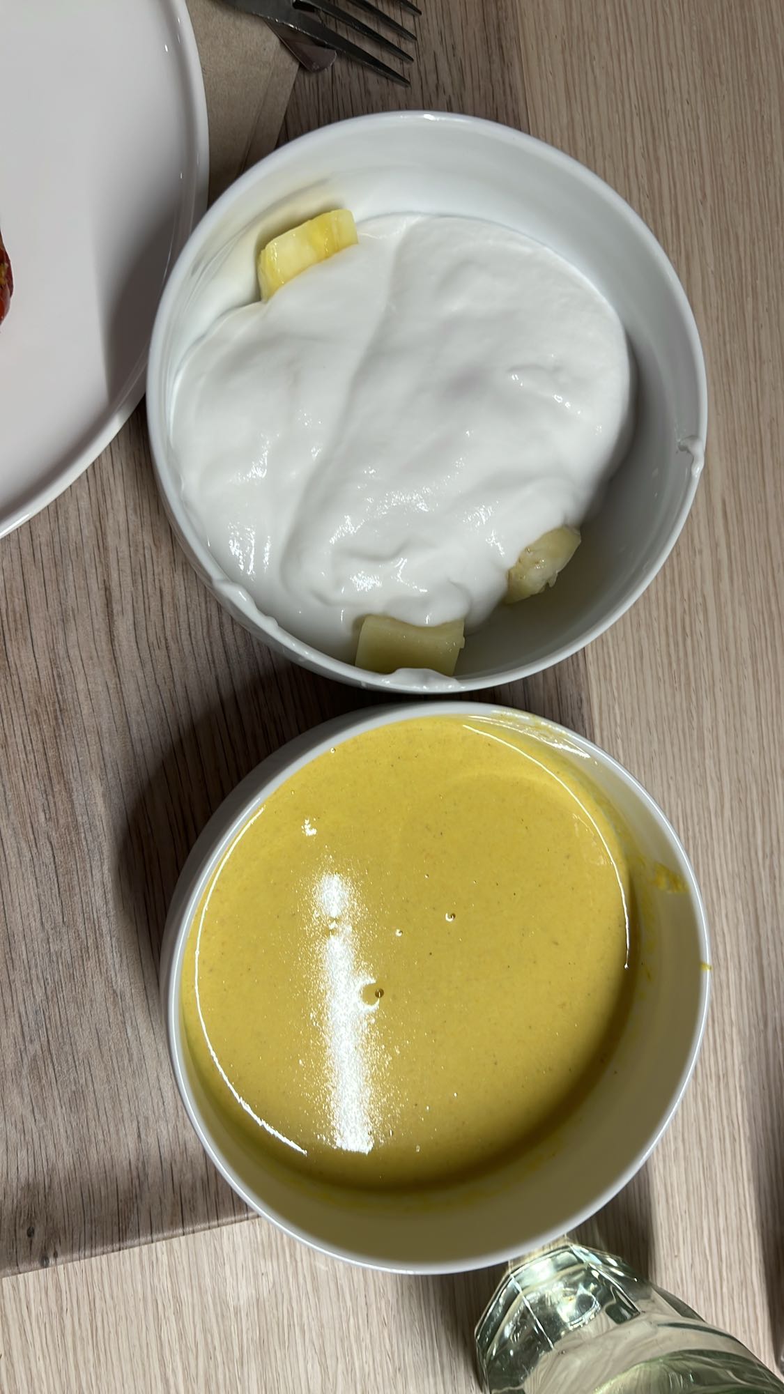 Soupe et yaourt fruits