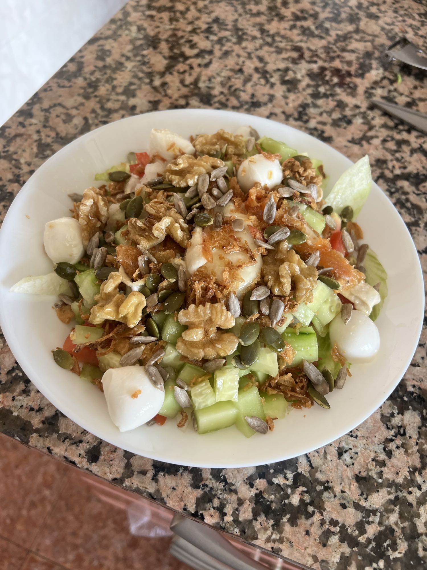 Ensalada de semillas y queso