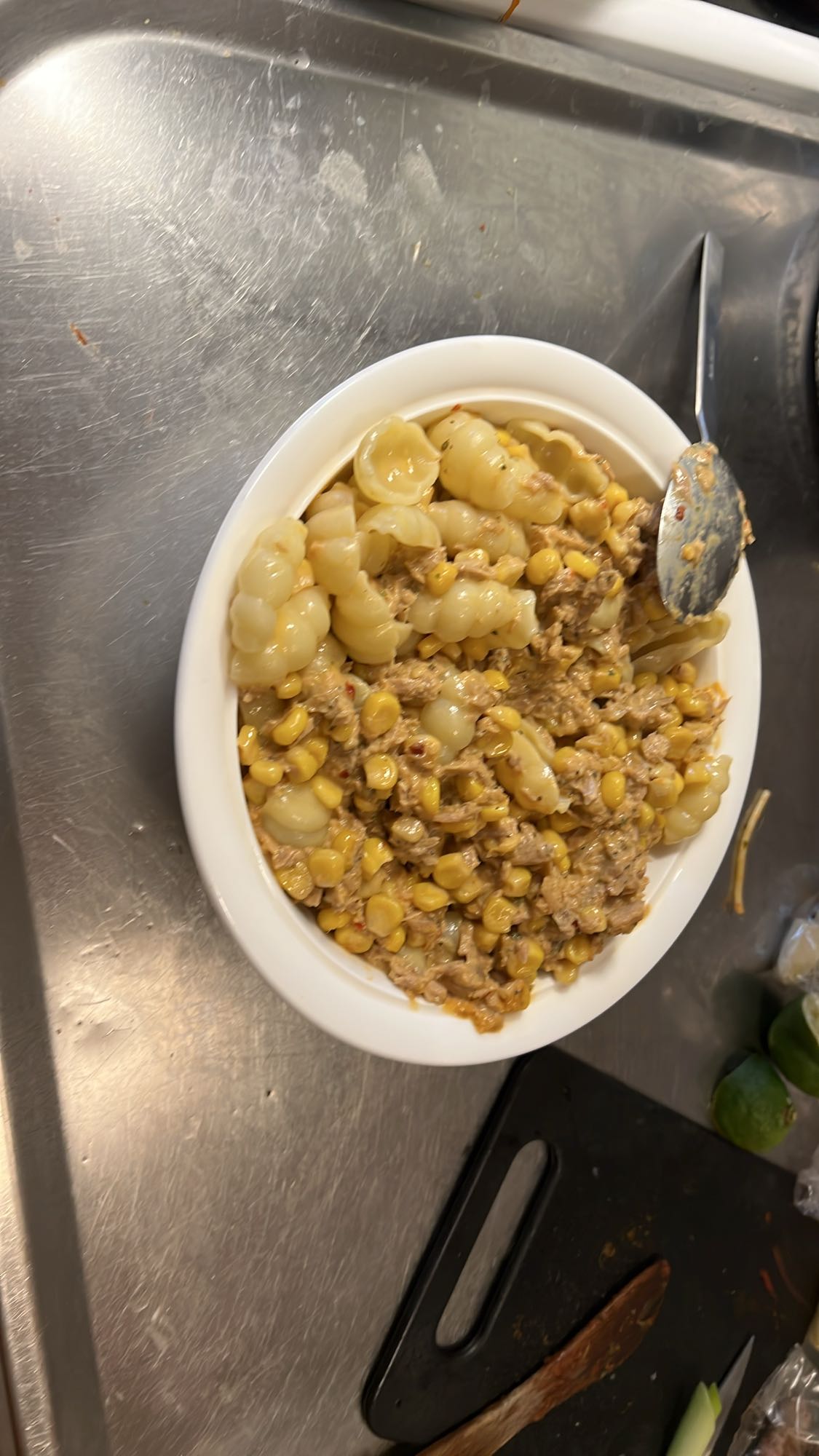 Pasta med tonfisk & majs