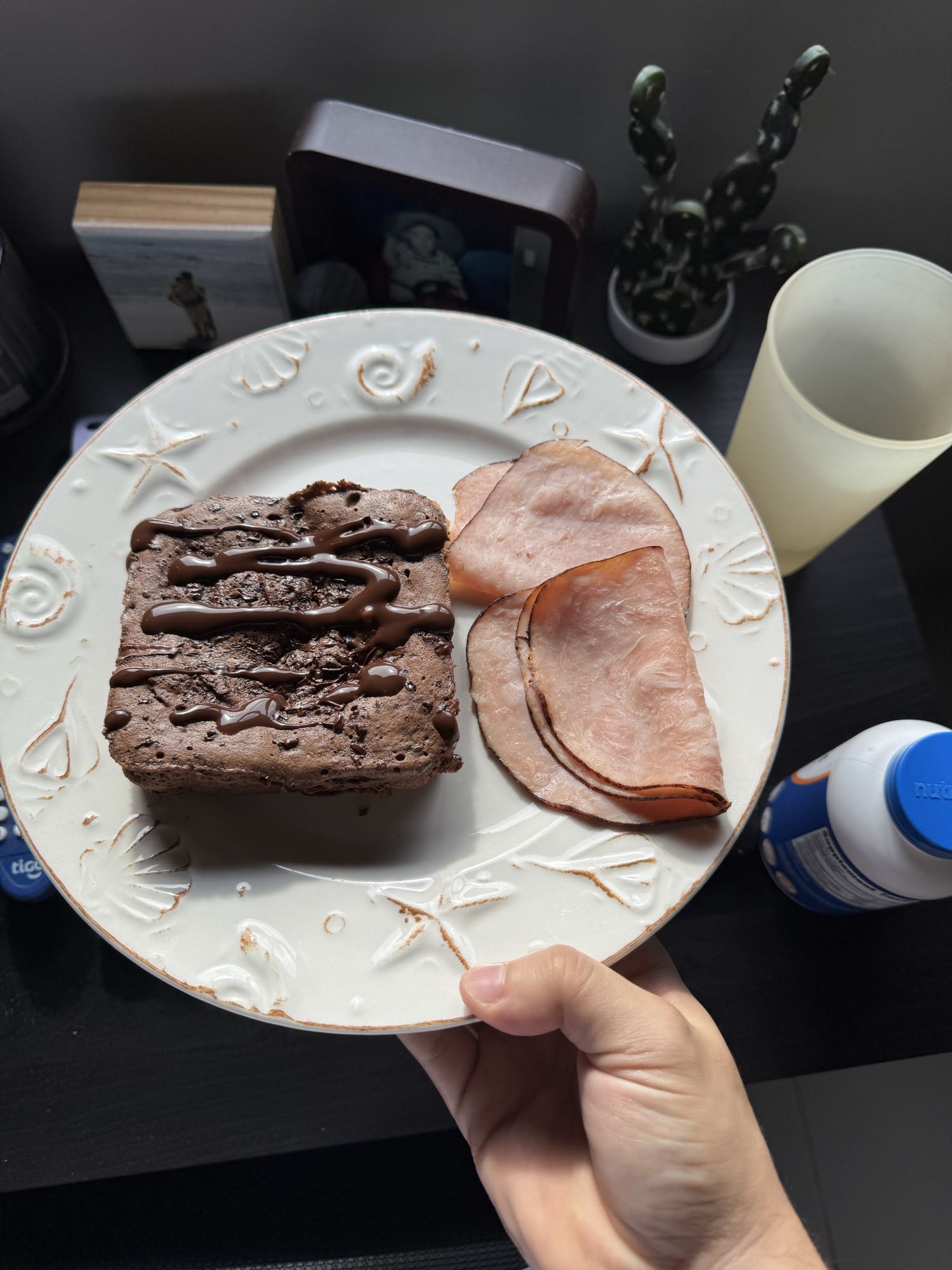 Brownie y jamón de pavo