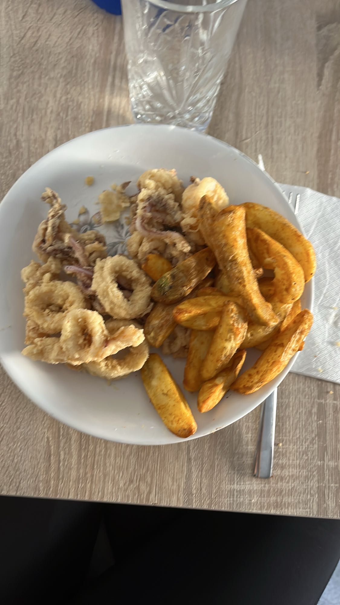 calamares y papas fritas