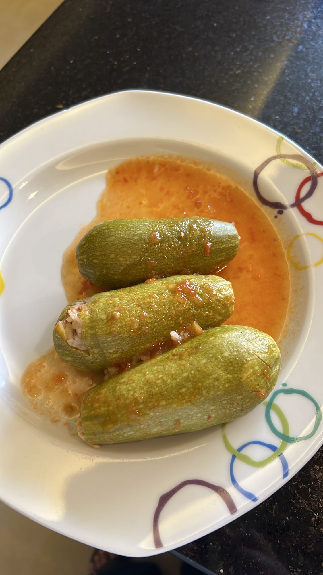 Stuffed zucchini with rice