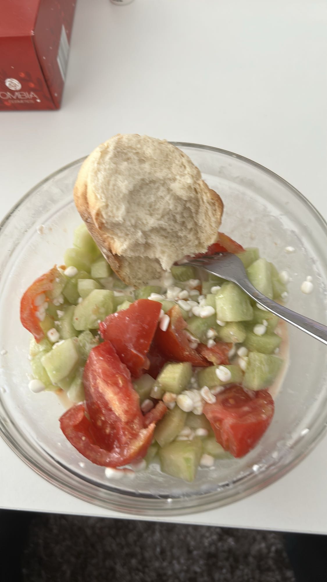 Gemüsesalat mit Hüttenkäse