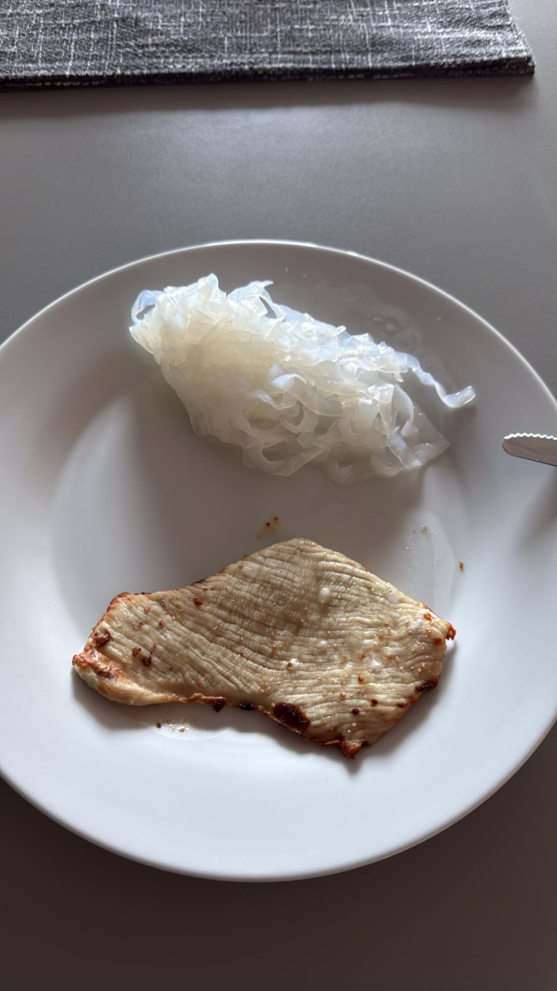 Piept de pui cu tăiței