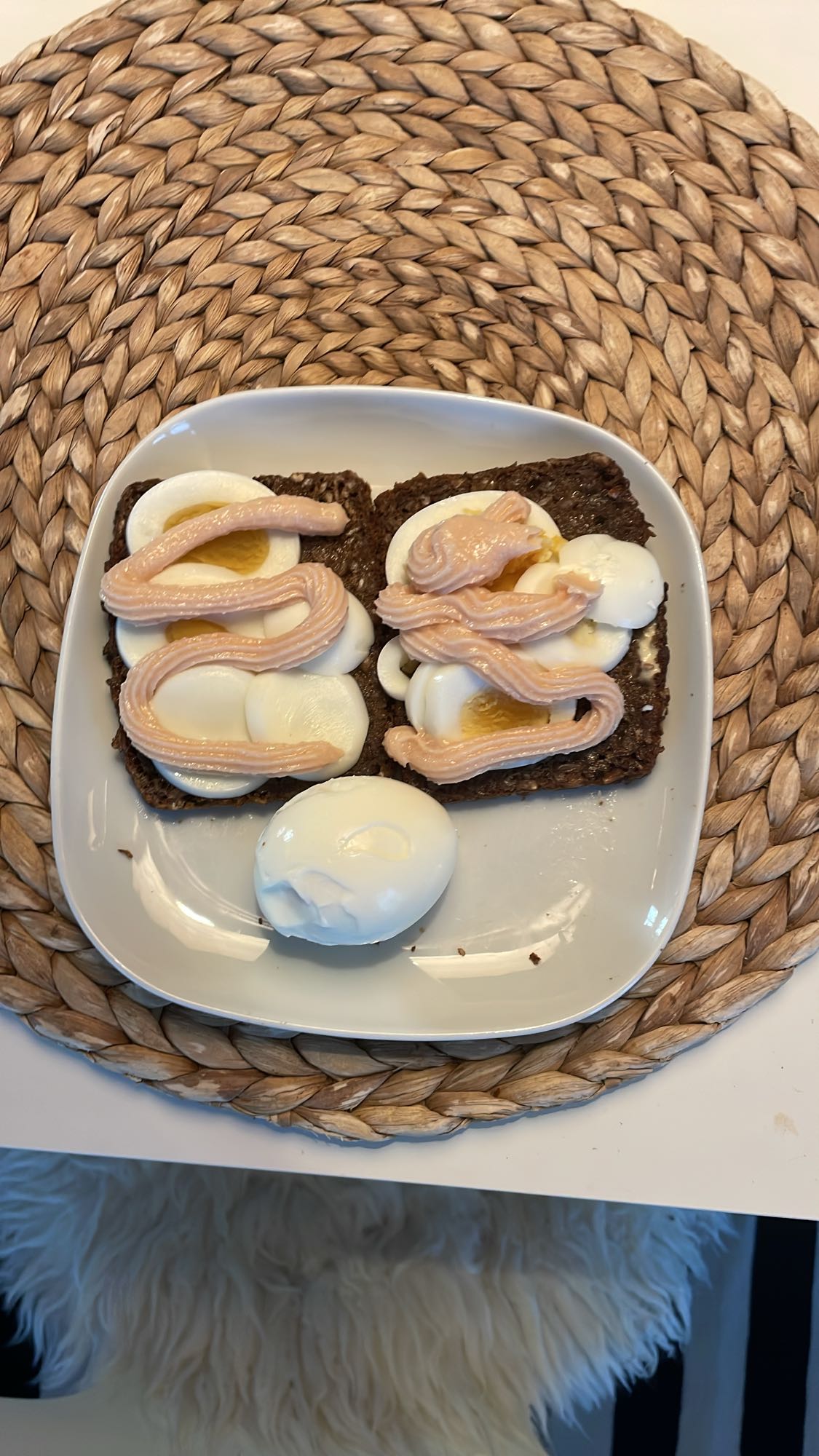 Äggmackor med kaviar